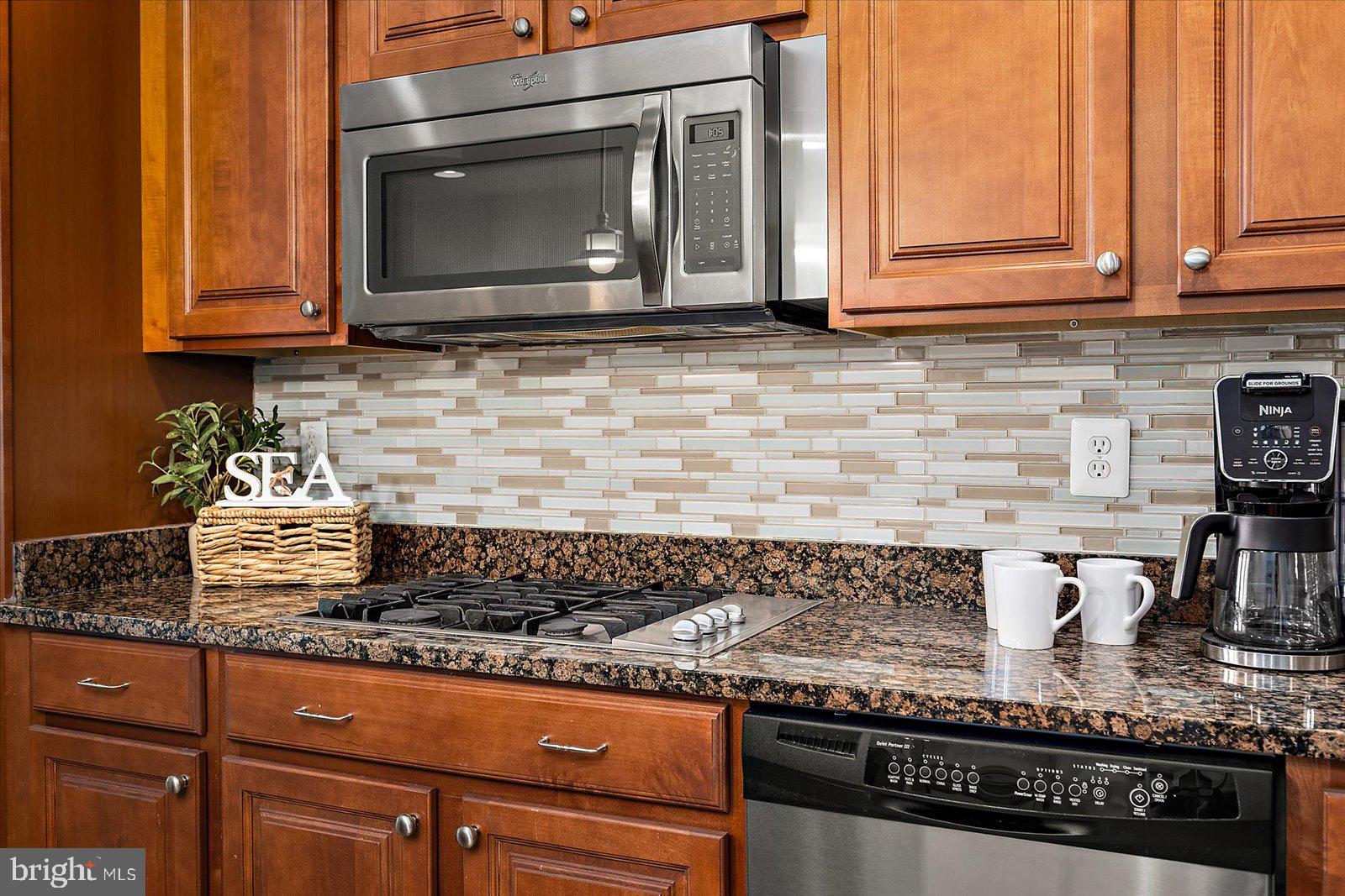 BAYSIDE - Residential