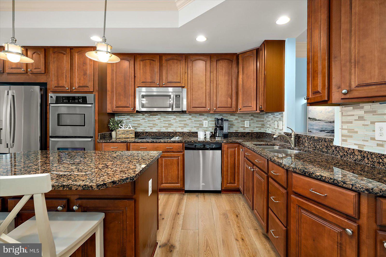 BAYSIDE - Residential