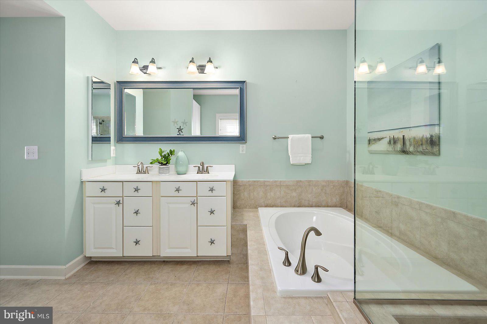 BAYSIDE - Residential