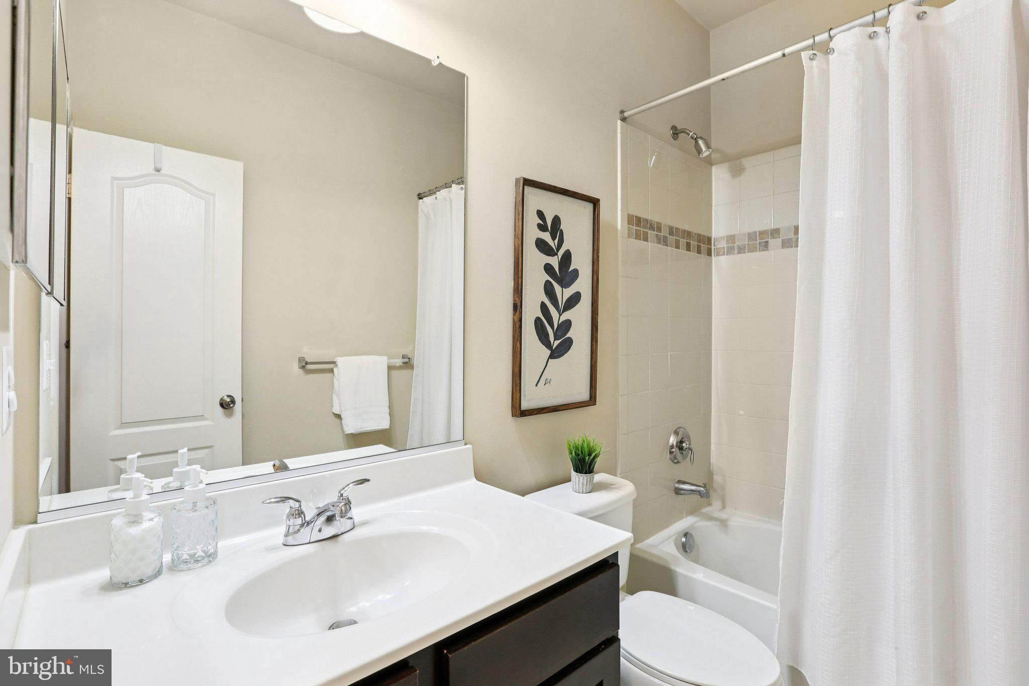 RIVERWALK - Residential