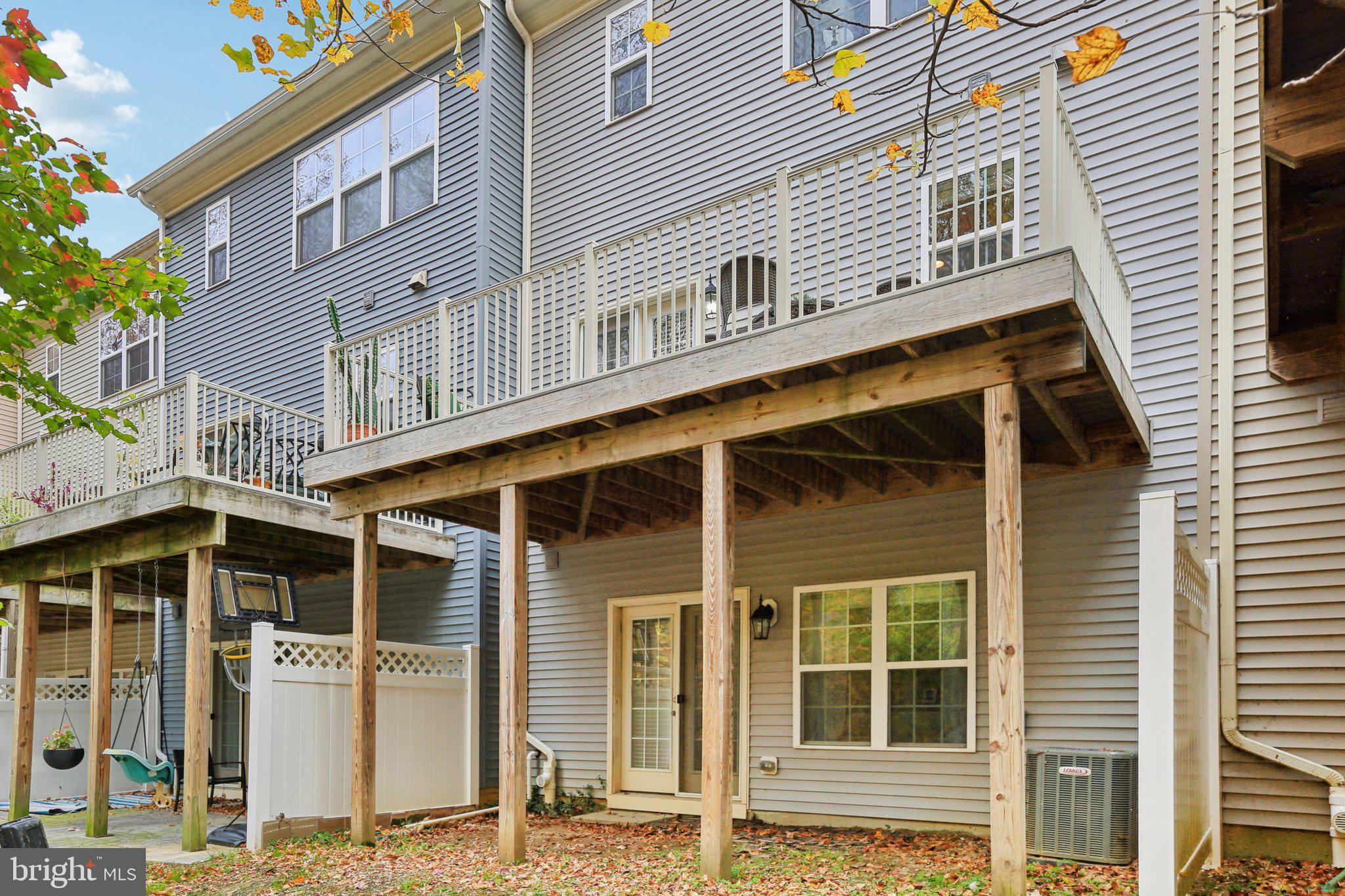 RIVERWALK - Residential