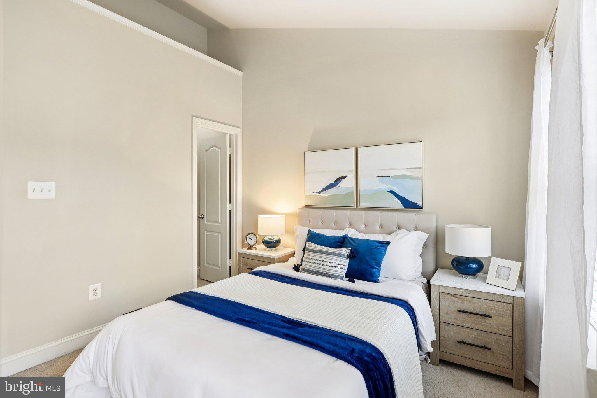 RIVERWALK - Residential