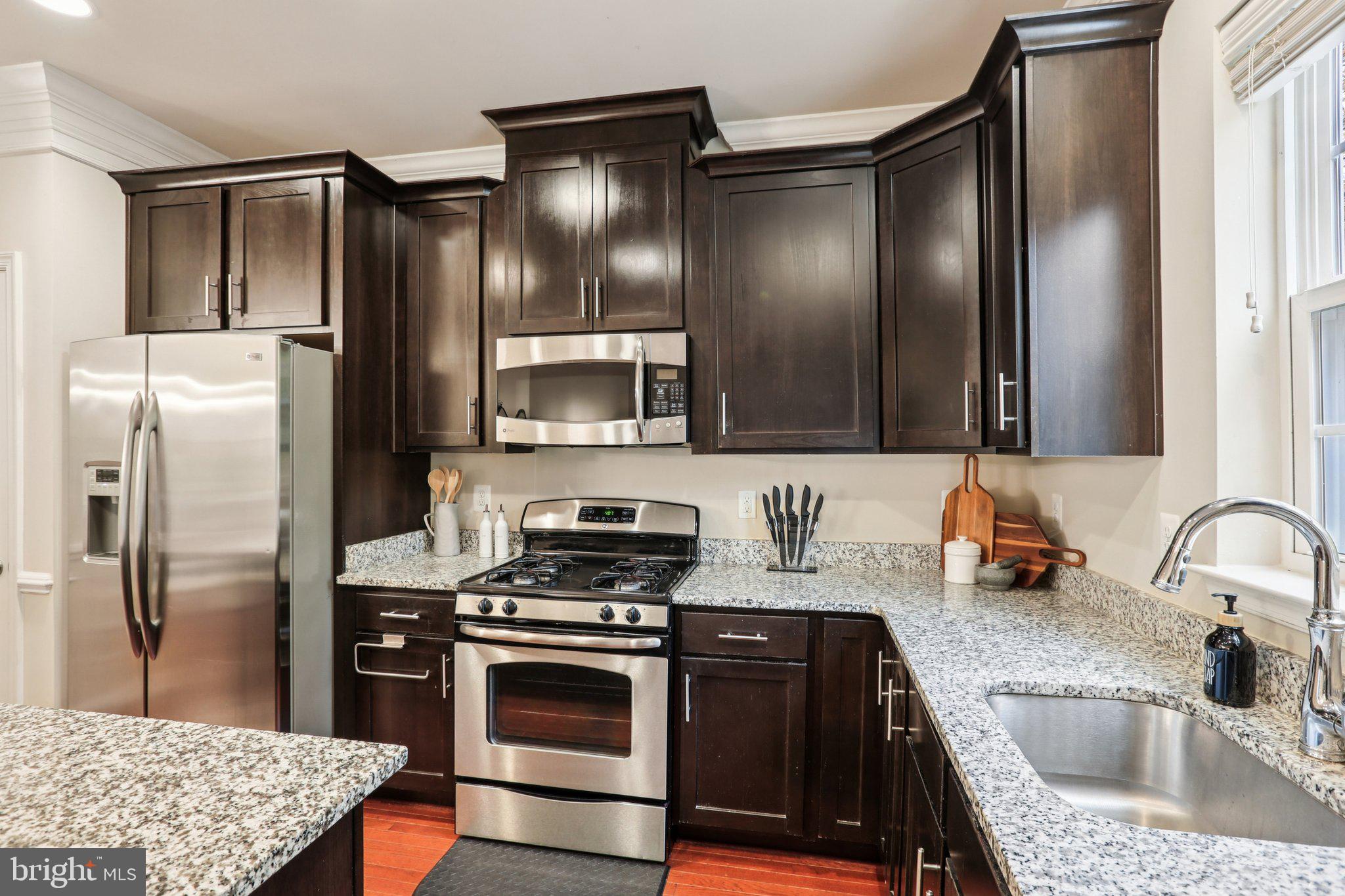 RIVERWALK - Residential