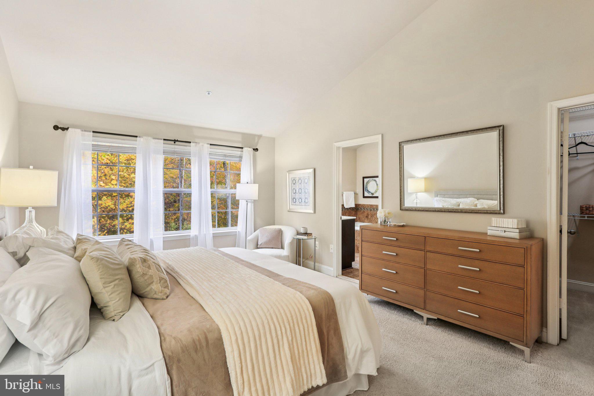 RIVERWALK - Residential