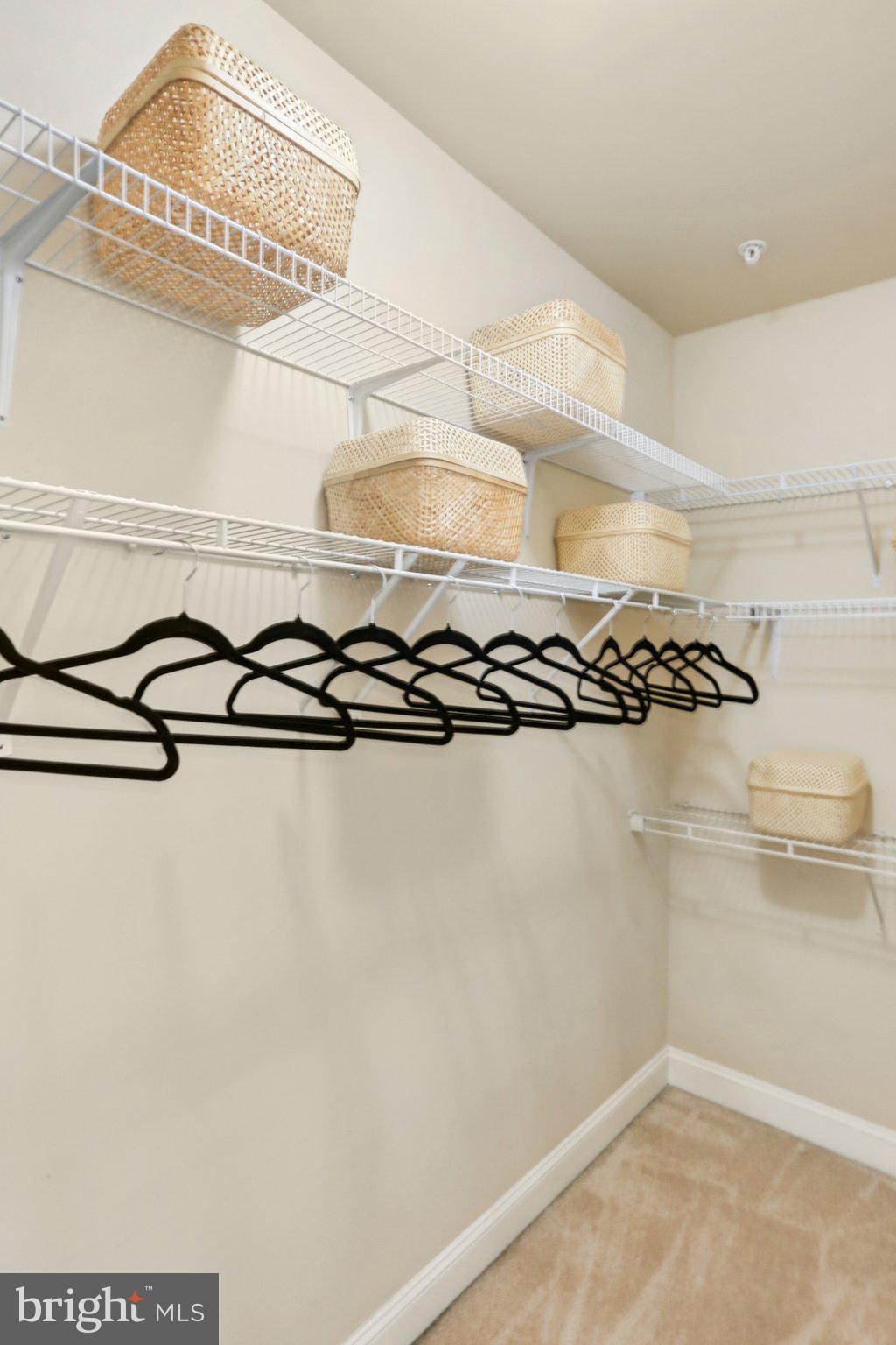 RIVERWALK - Residential