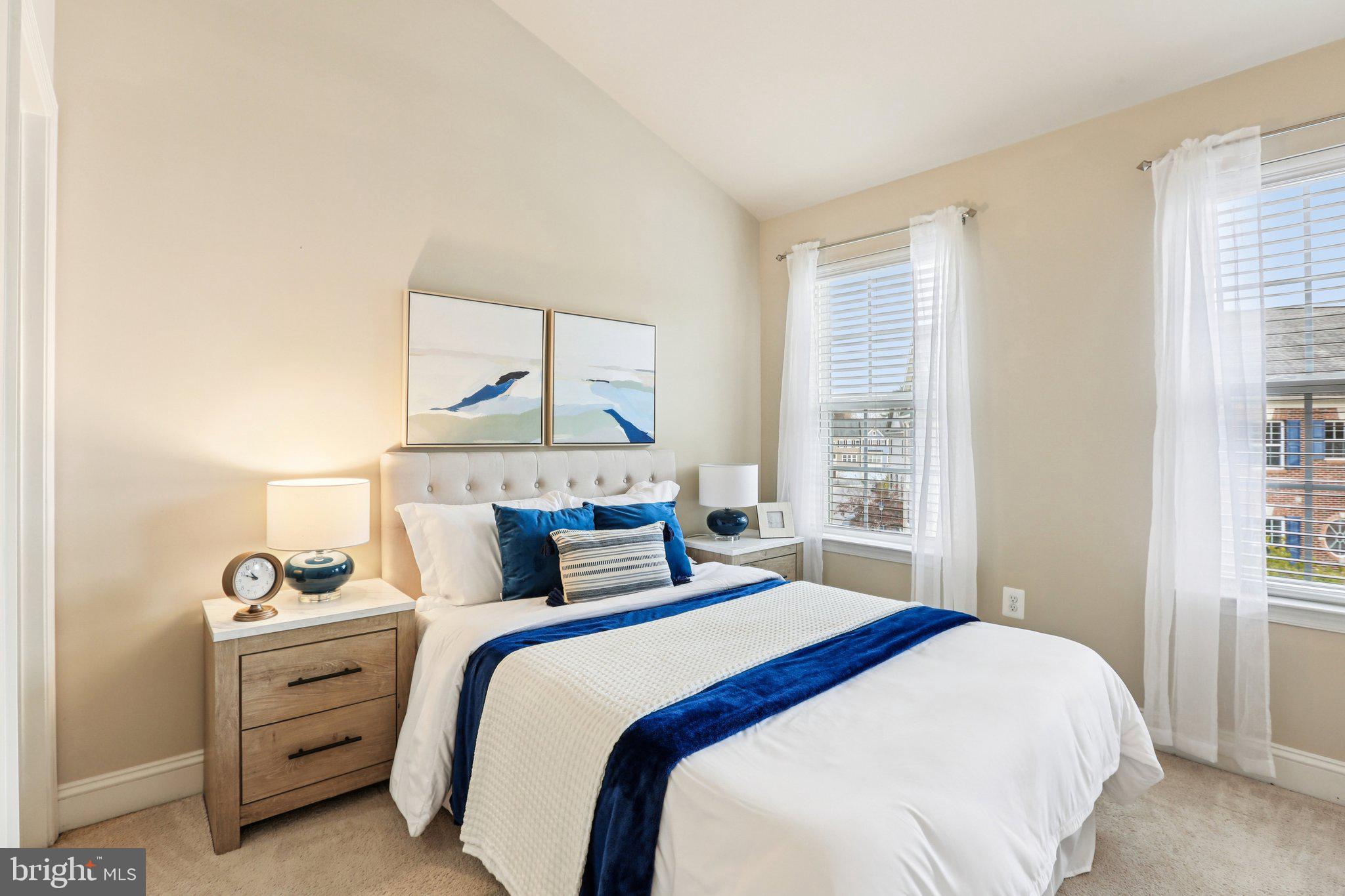 RIVERWALK - Residential