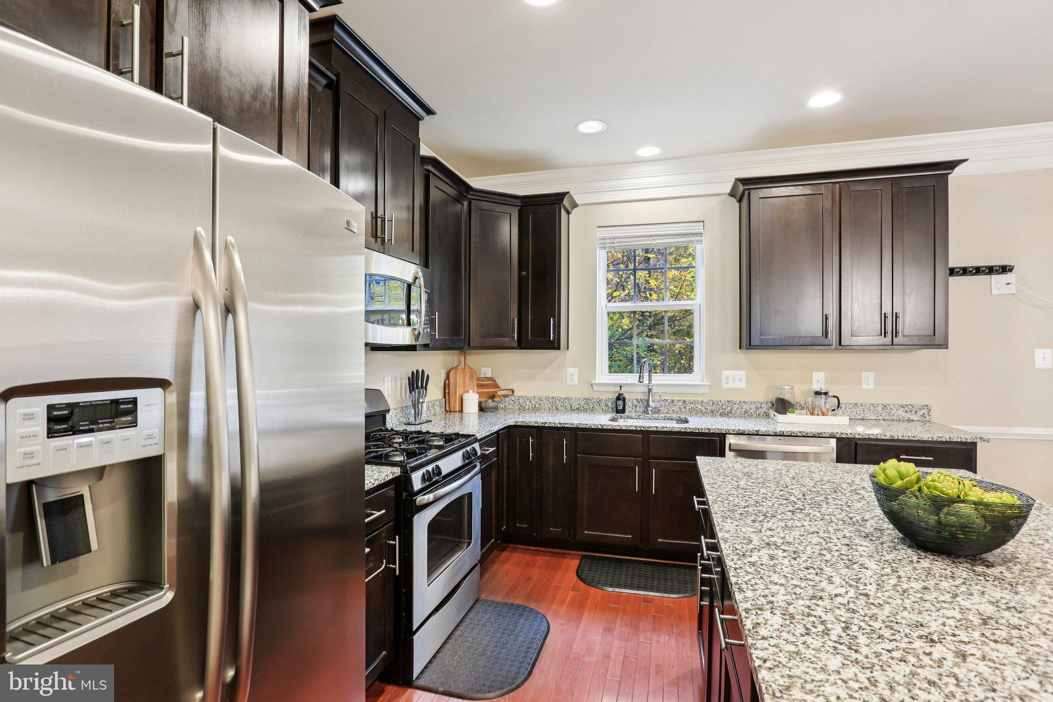 RIVERWALK - Residential