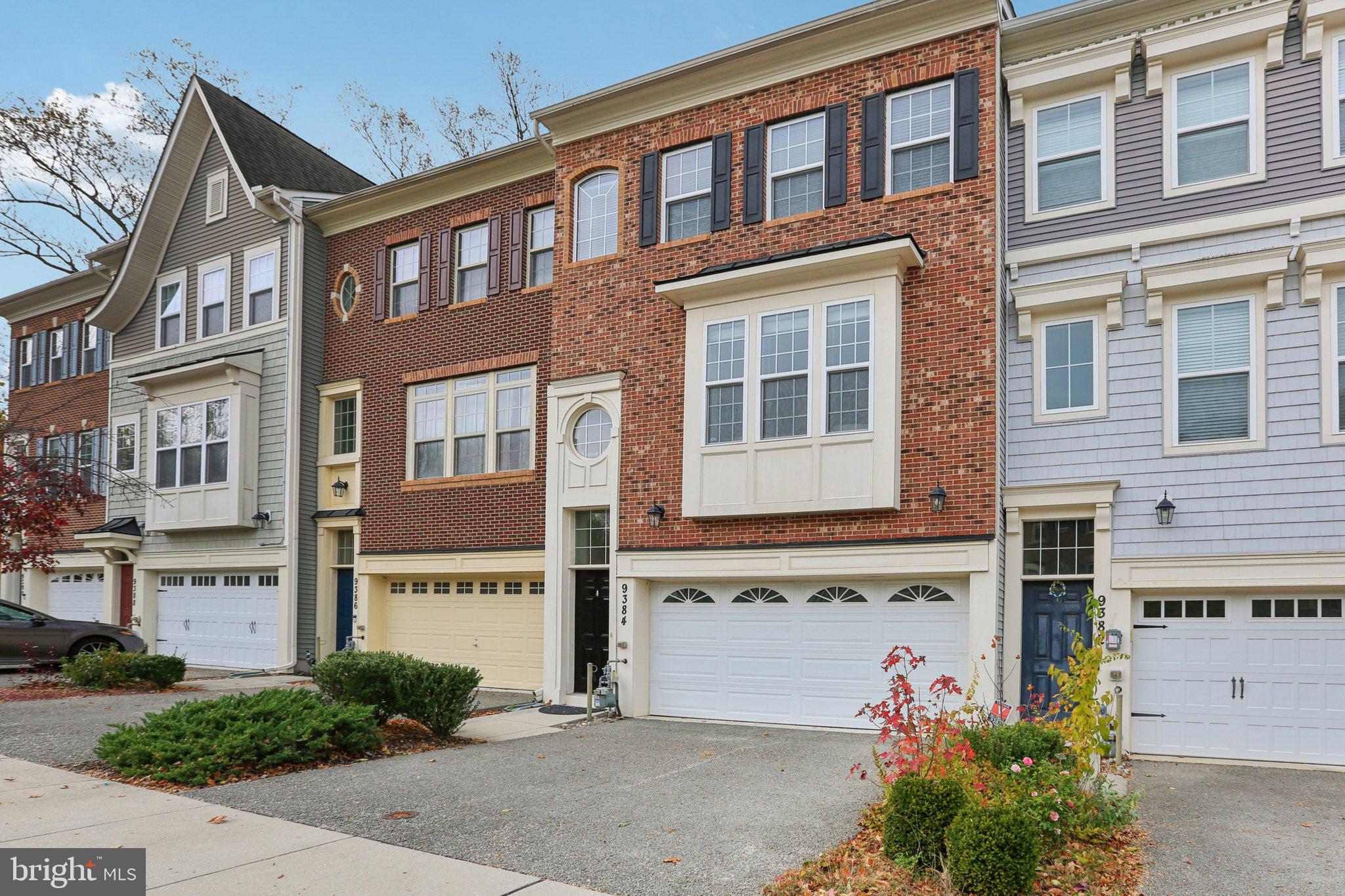 RIVERWALK - Residential