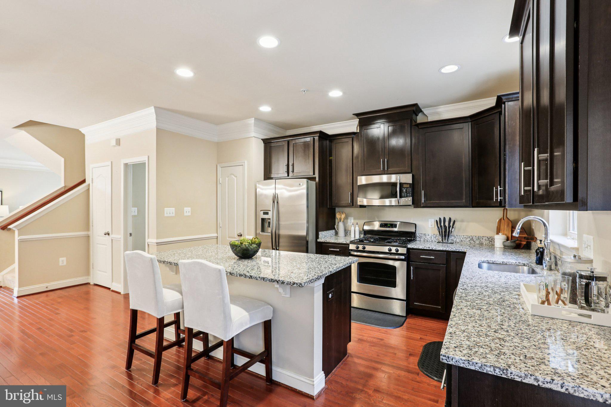 RIVERWALK - Residential