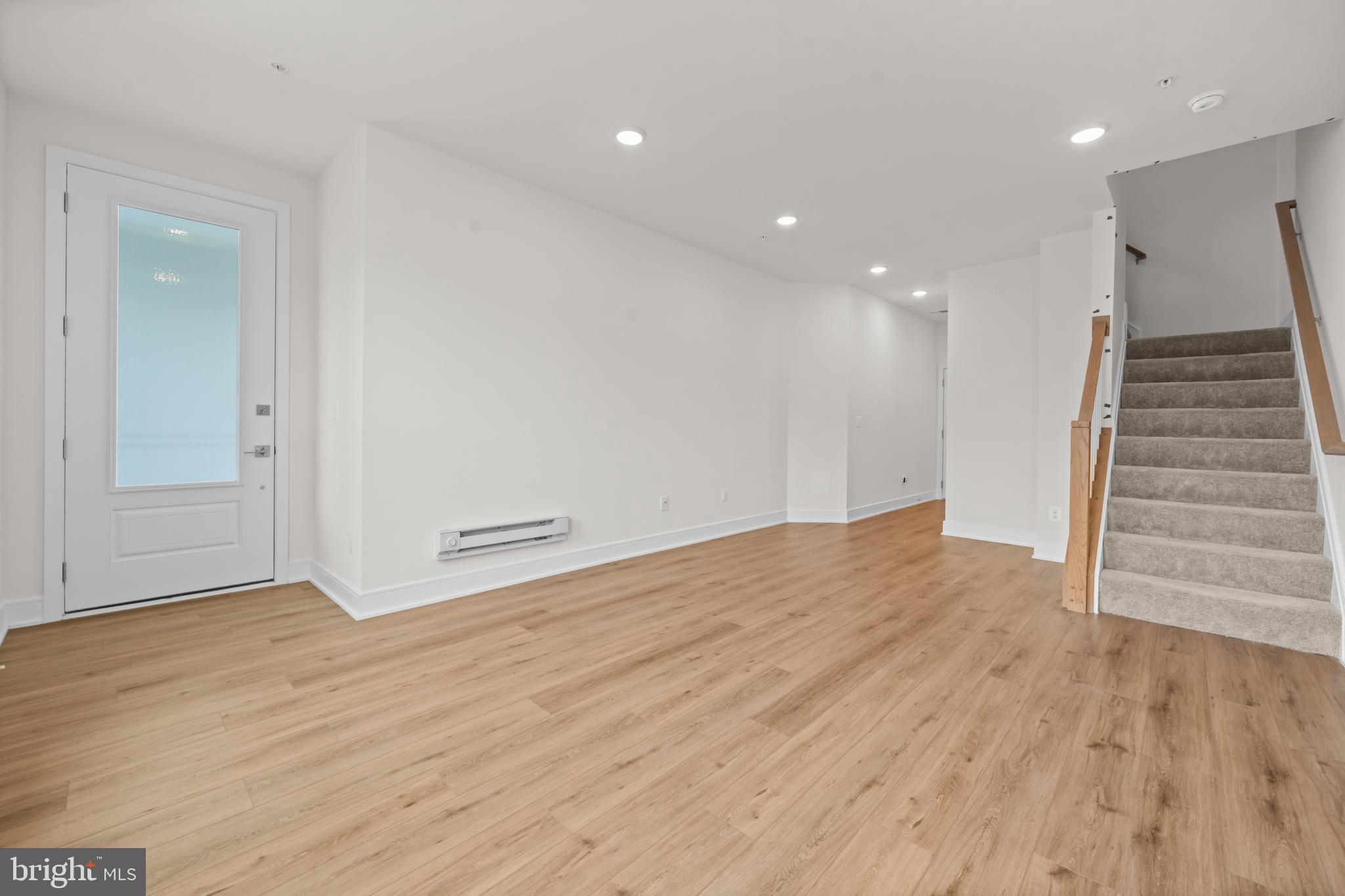 43382 FARRINGDON SQUARE
