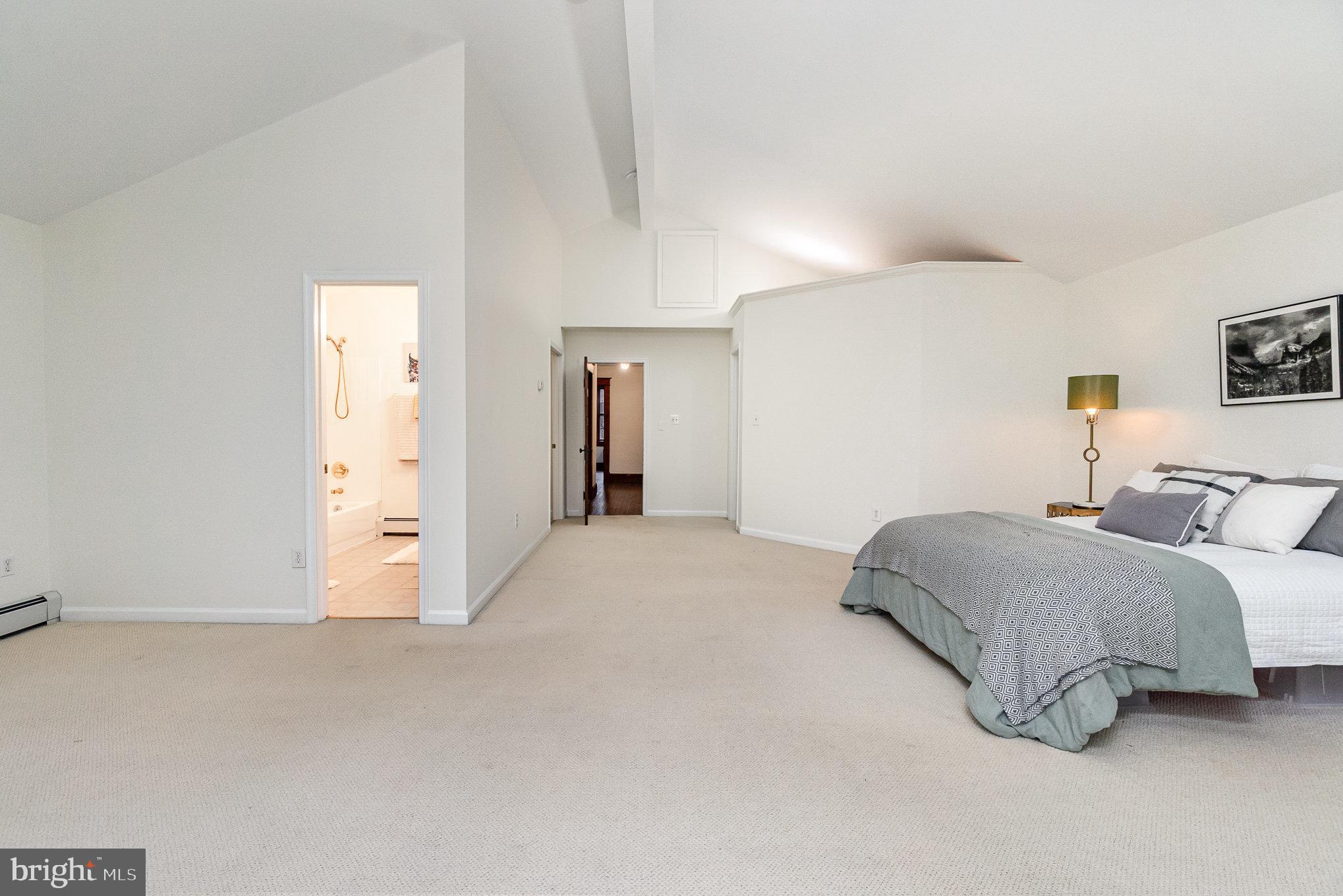 LAURAVILLE HISTORIC DISTRICT - Residential