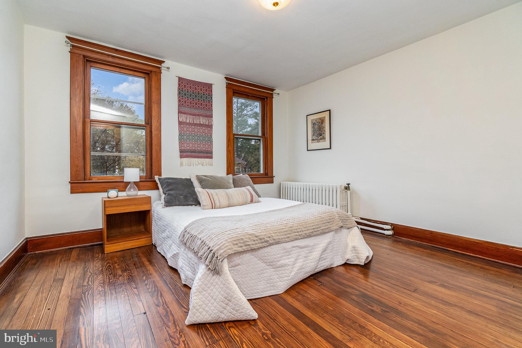 LAURAVILLE HISTORIC DISTRICT - Residential