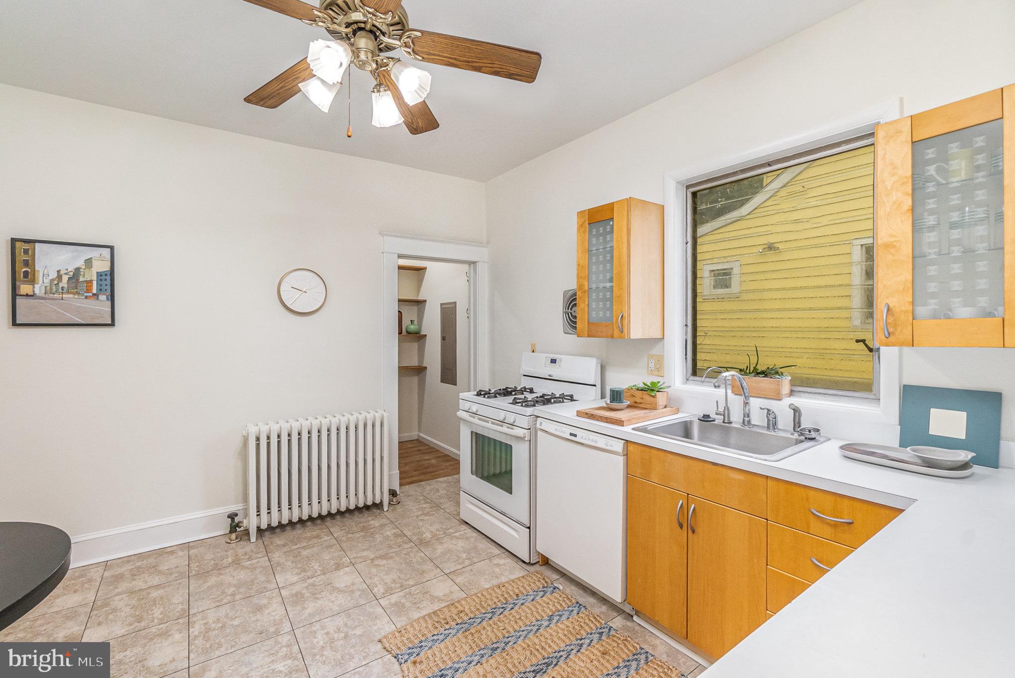 LAURAVILLE HISTORIC DISTRICT - Residential