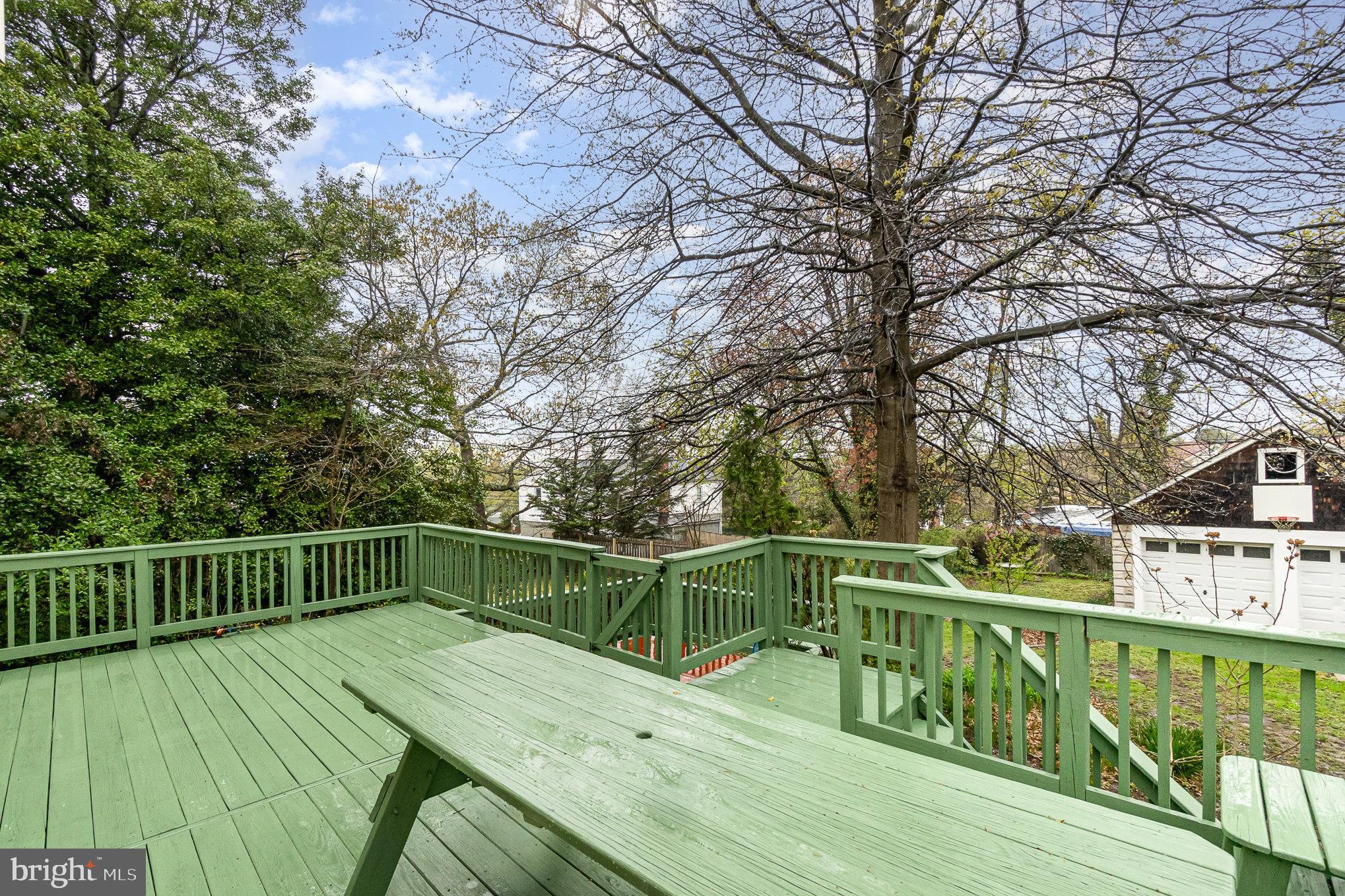 LAURAVILLE HISTORIC DISTRICT - Residential