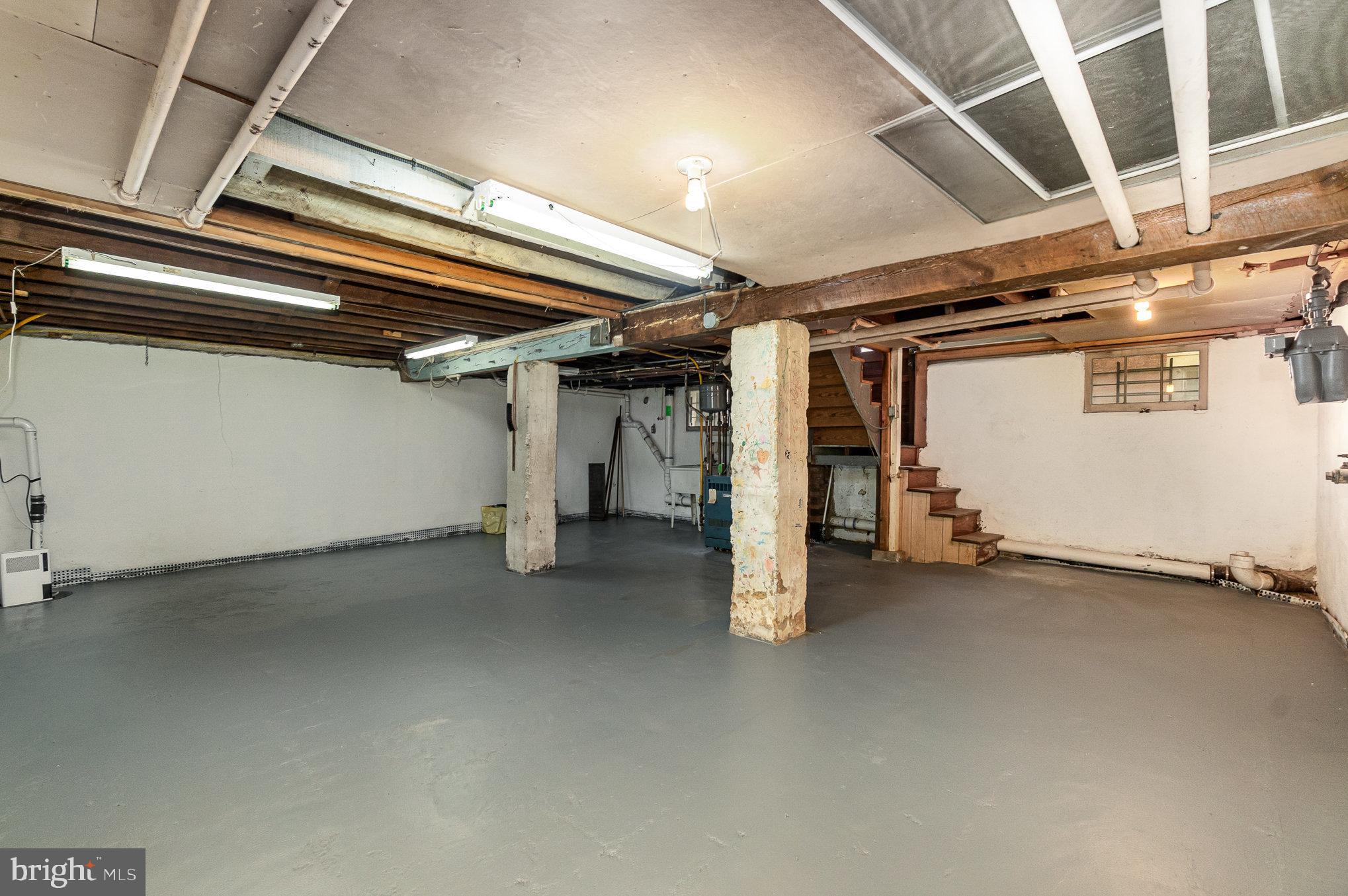 LAURAVILLE HISTORIC DISTRICT - Residential