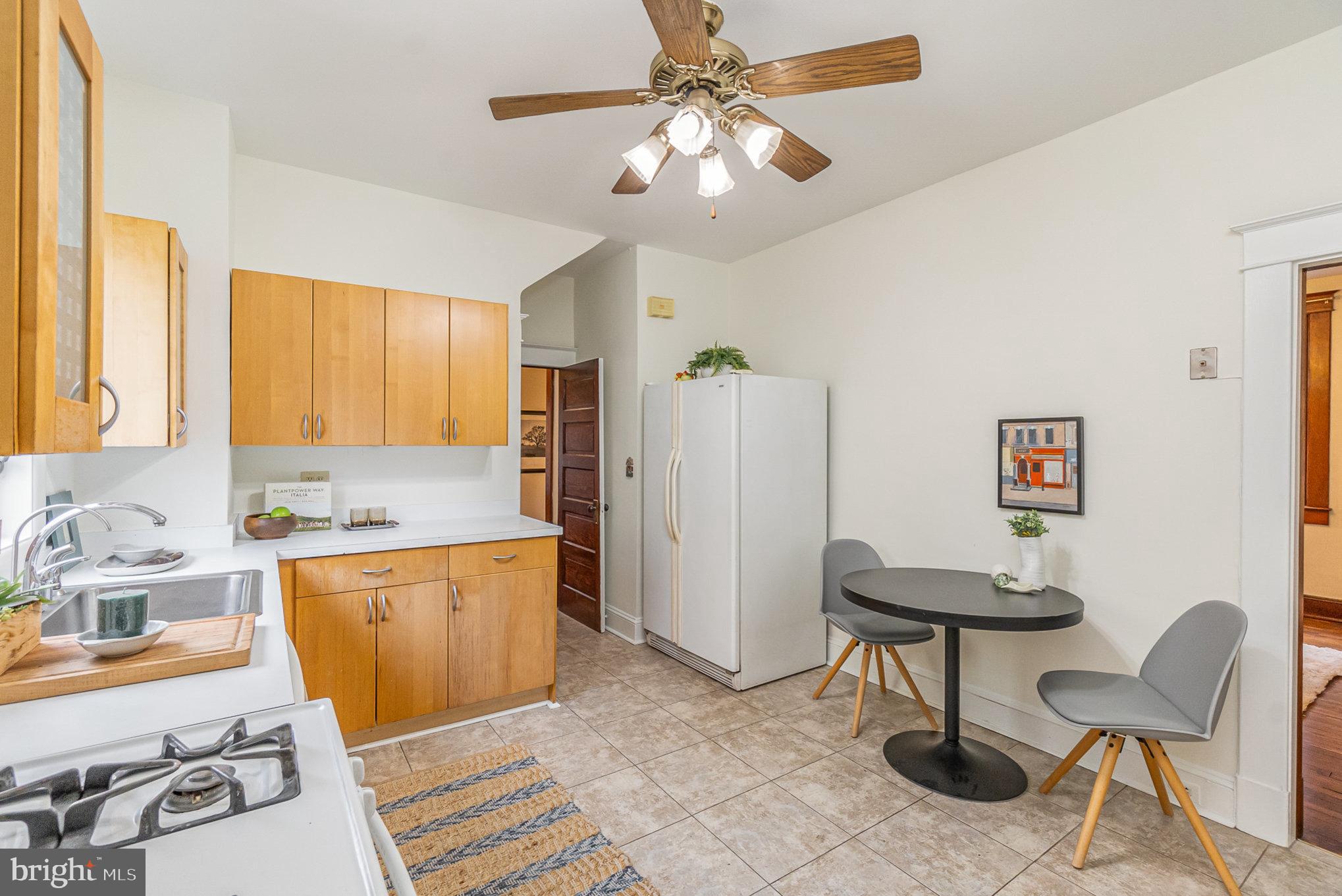 LAURAVILLE HISTORIC DISTRICT - Residential