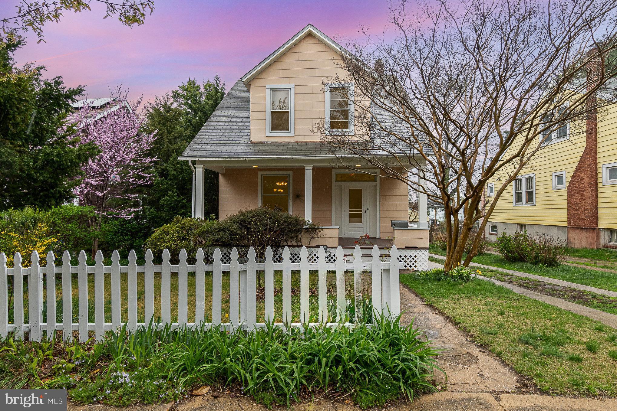 LAURAVILLE HISTORIC DISTRICT - Residential