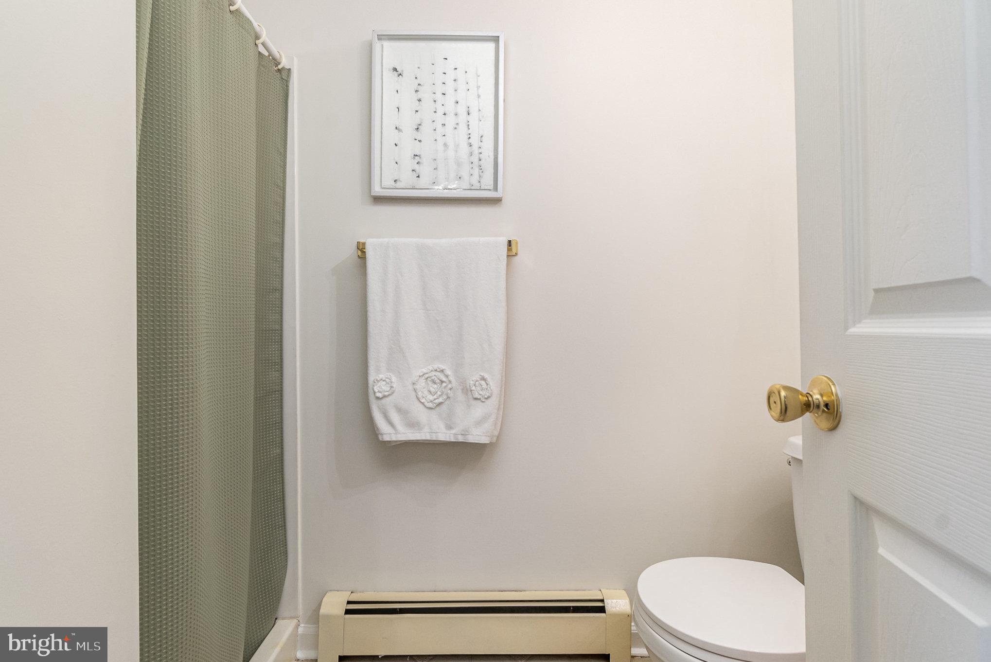 LAURAVILLE HISTORIC DISTRICT - Residential