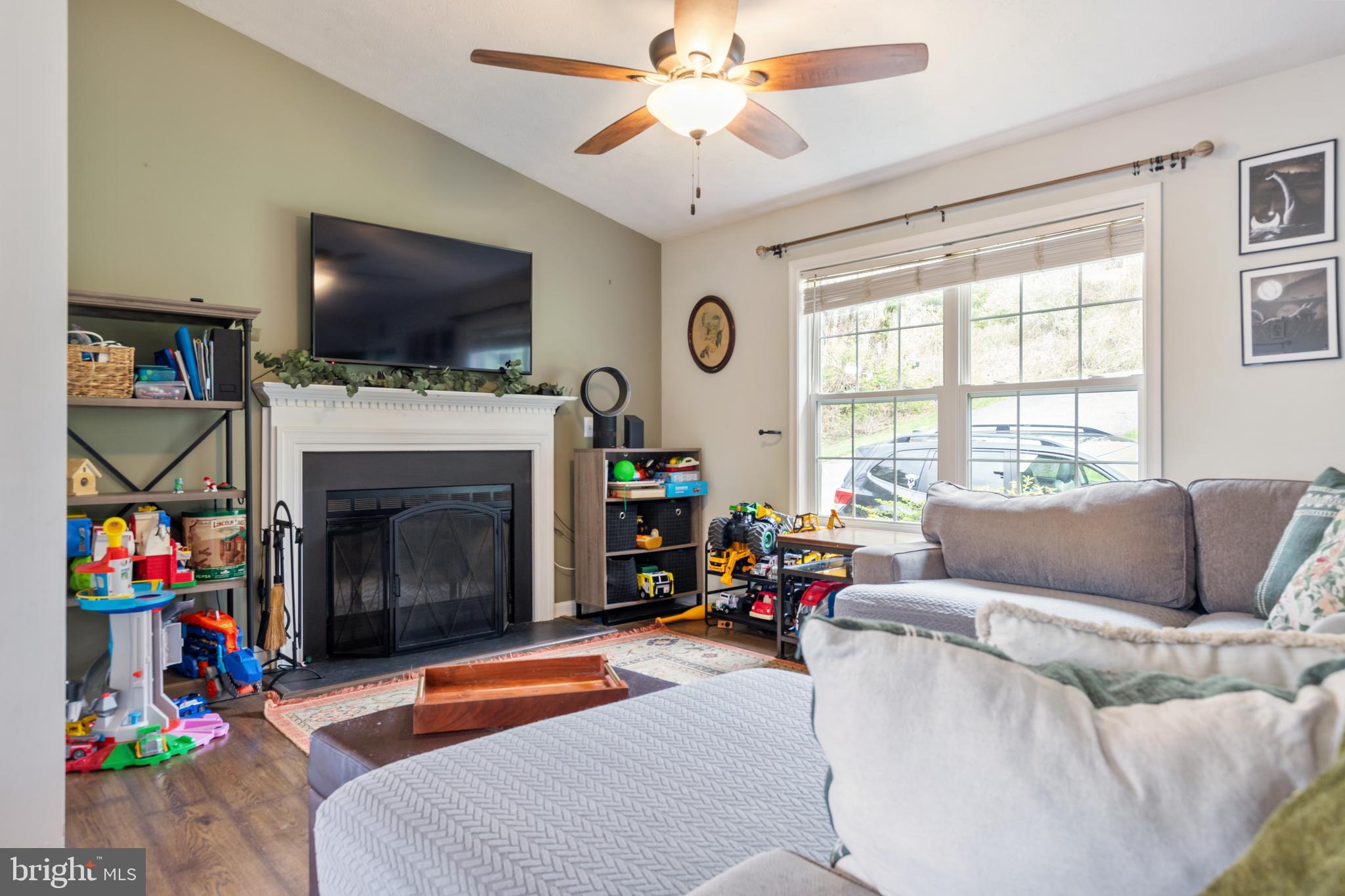 APPLE MT LAKE - Residential