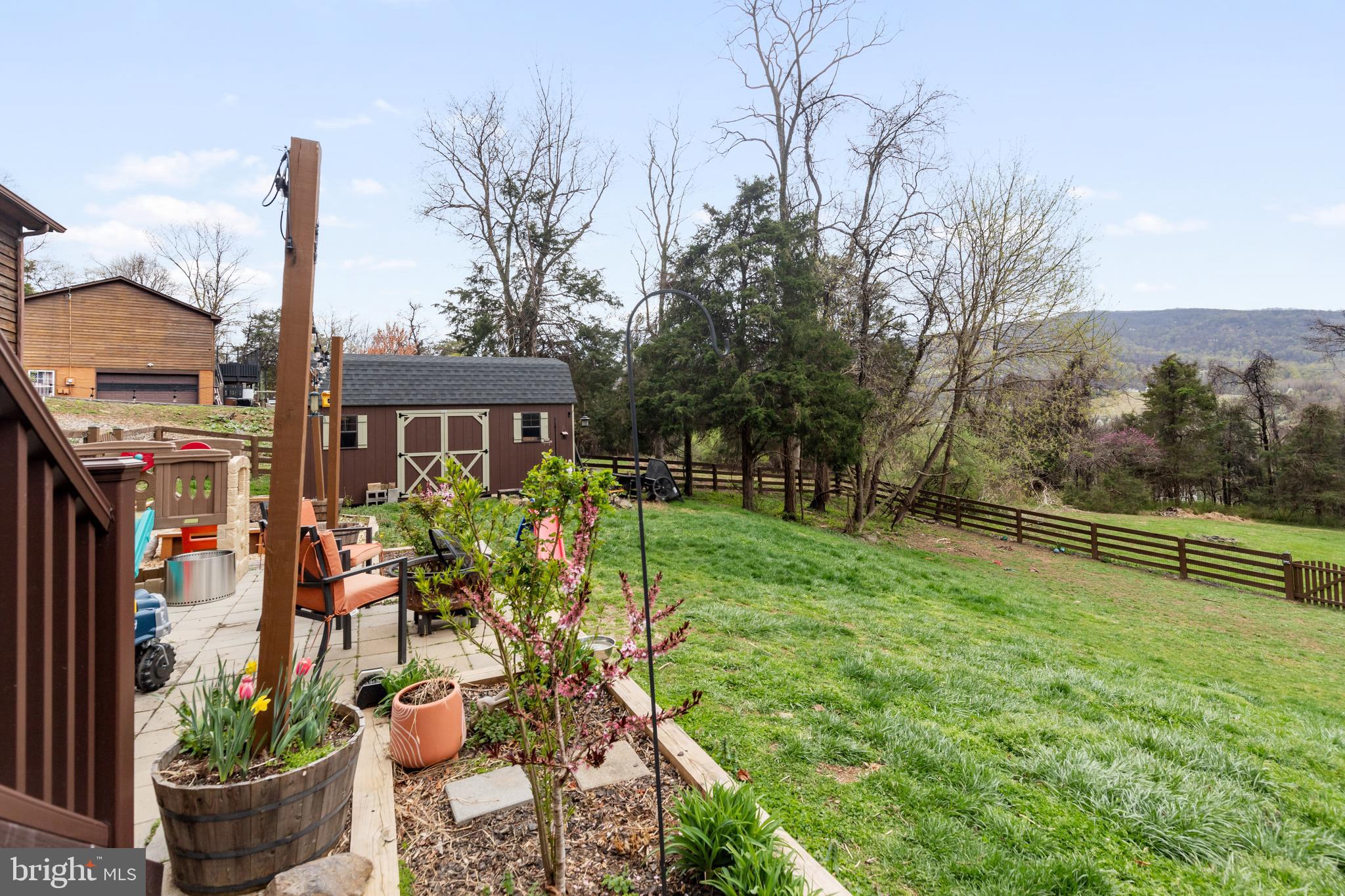 APPLE MT LAKE - Residential