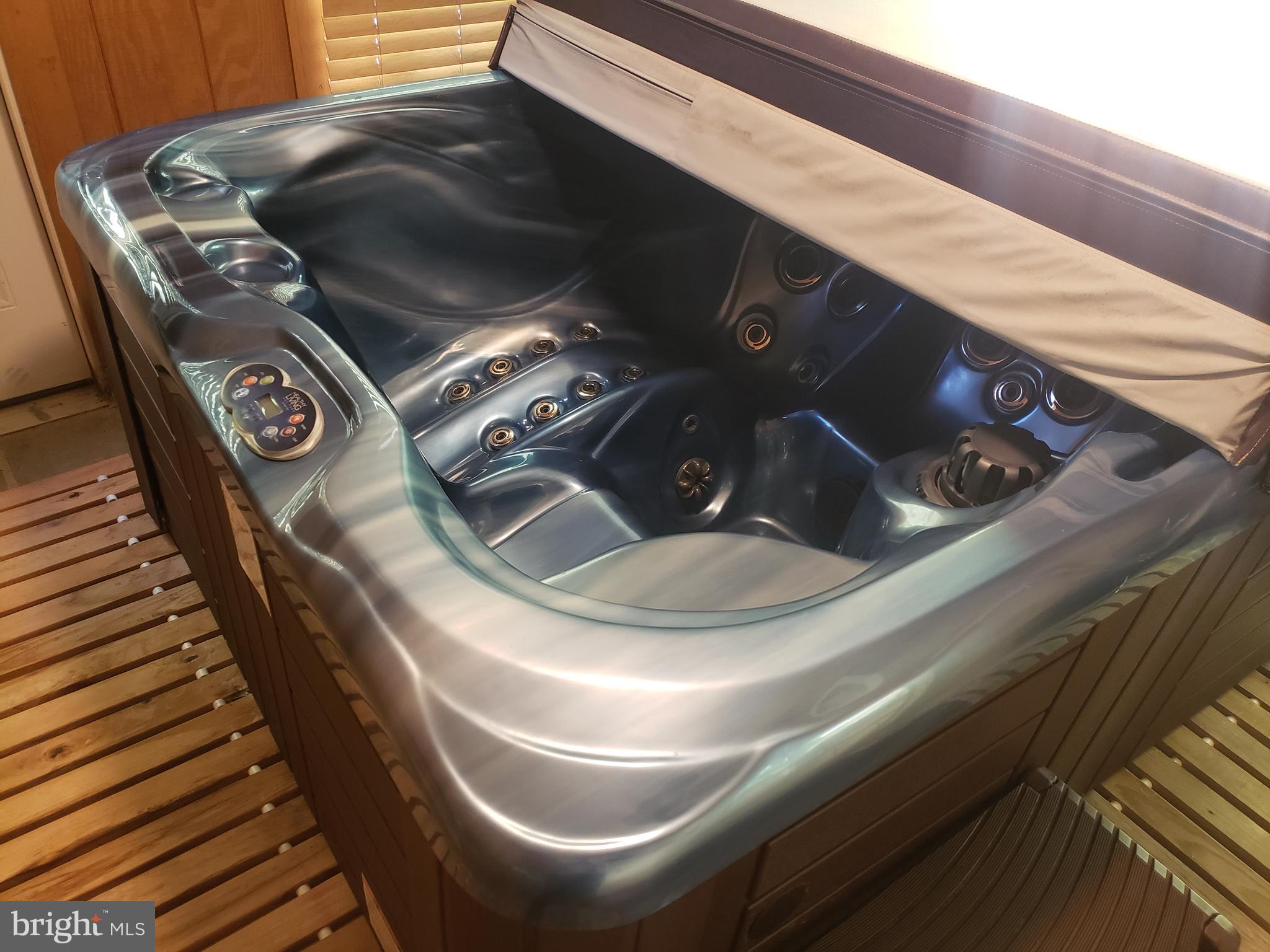 MATTAWOMAN WOODS IND HEAD - Residential