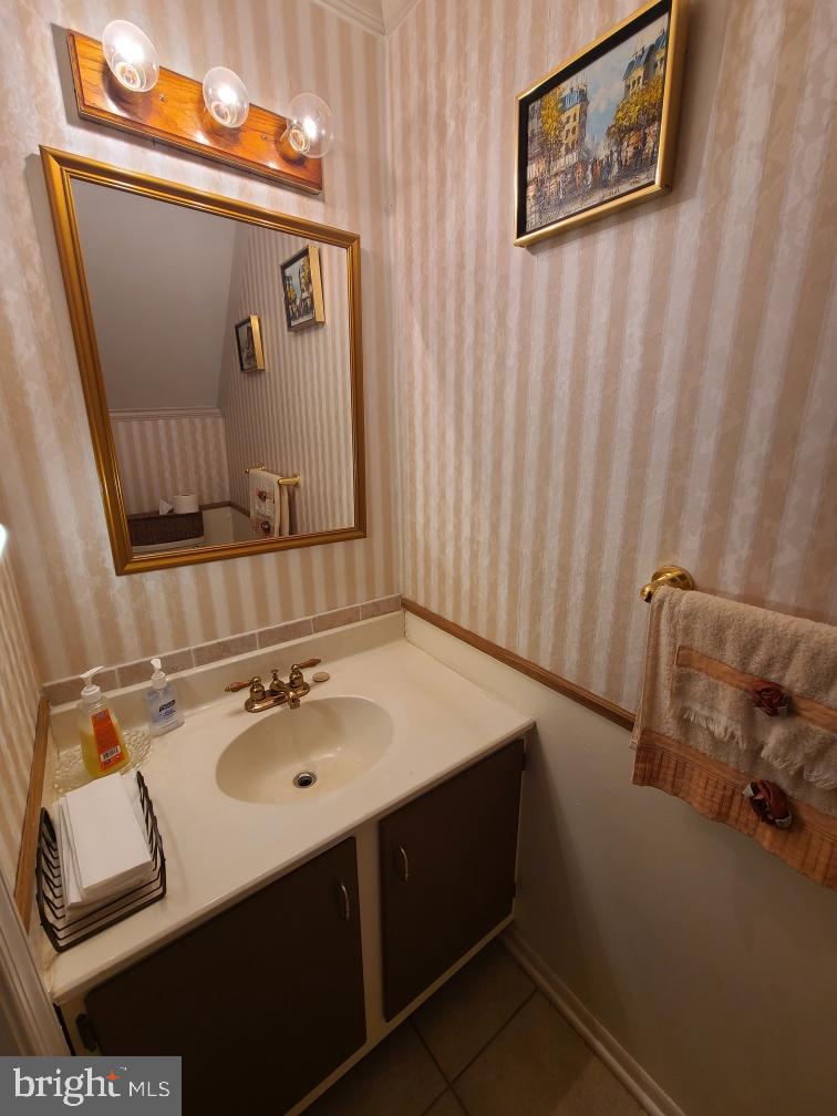 MATTAWOMAN WOODS IND HEAD - Residential