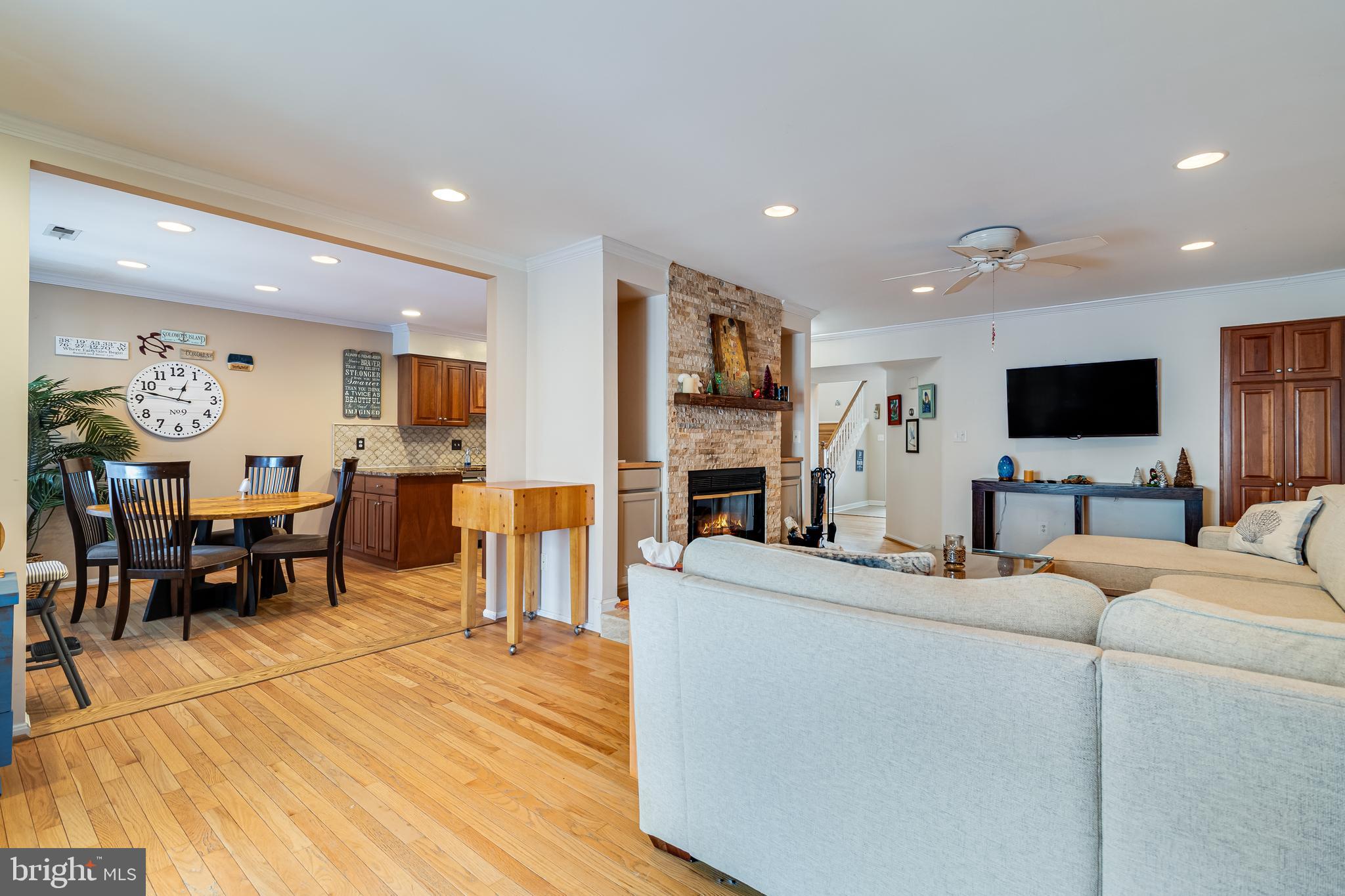 MILL CREEK CONDOMINIUMS - Residential