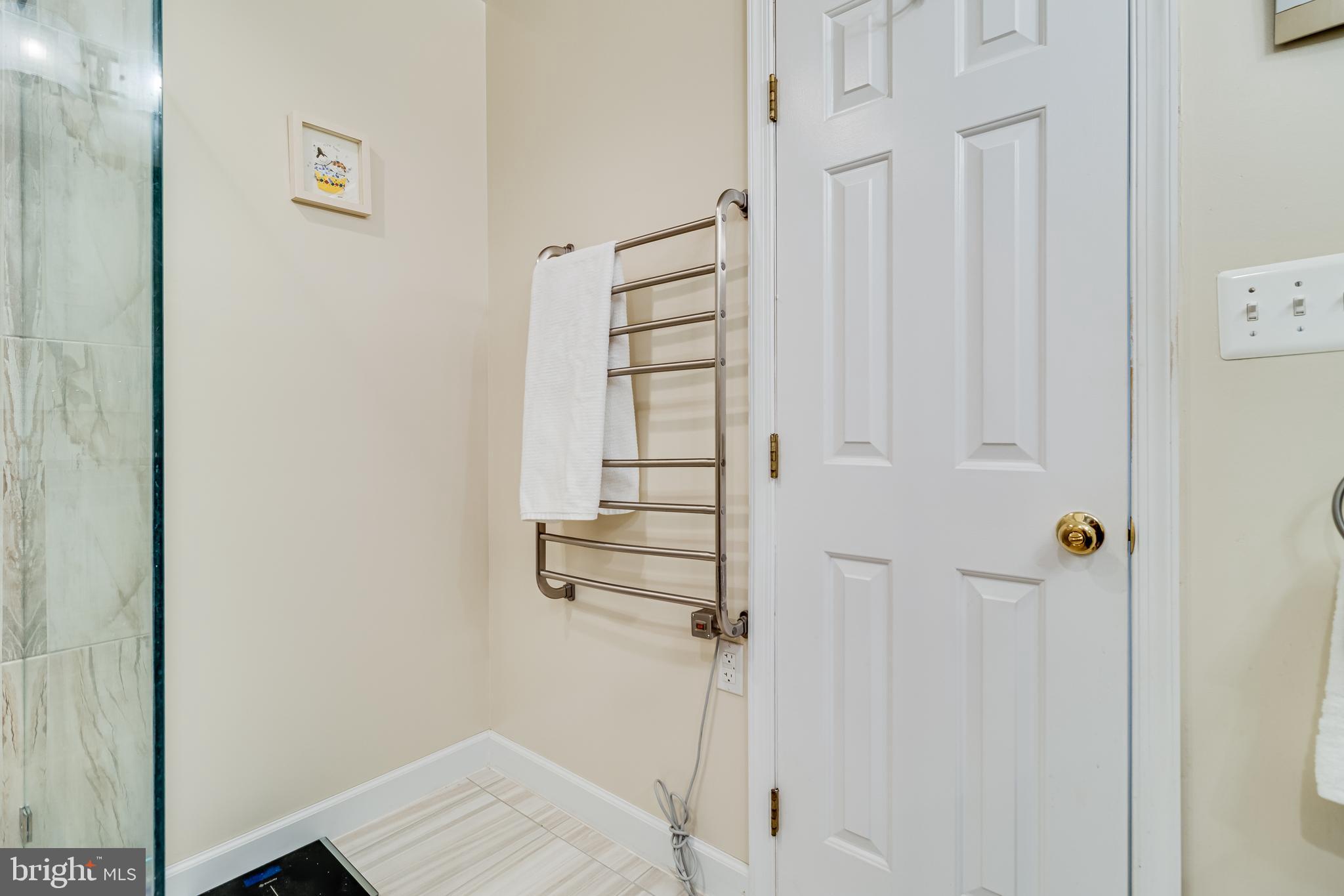 MILL CREEK CONDOMINIUMS - Residential