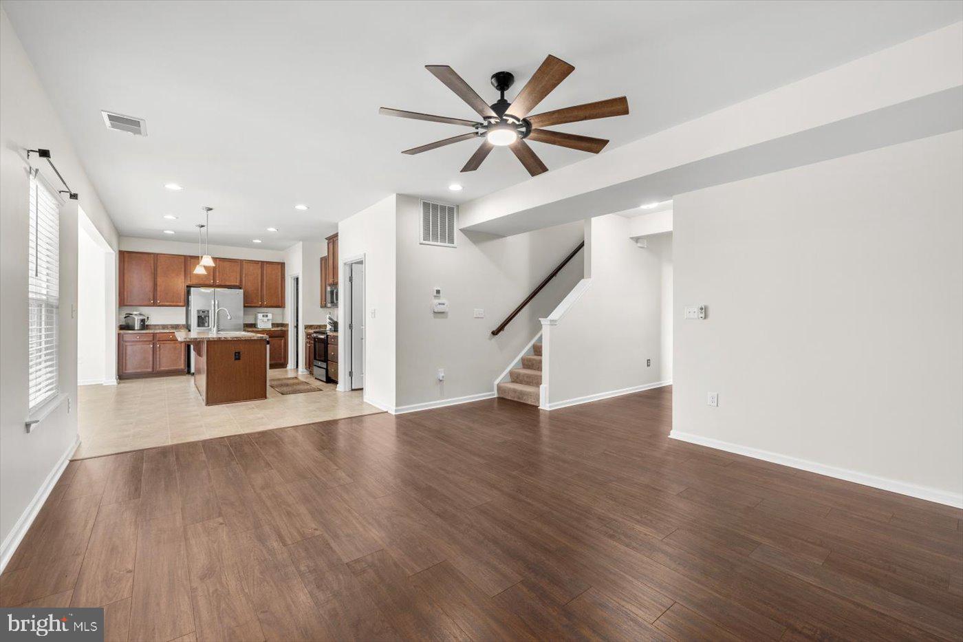 CONISTON MANOR - Residential