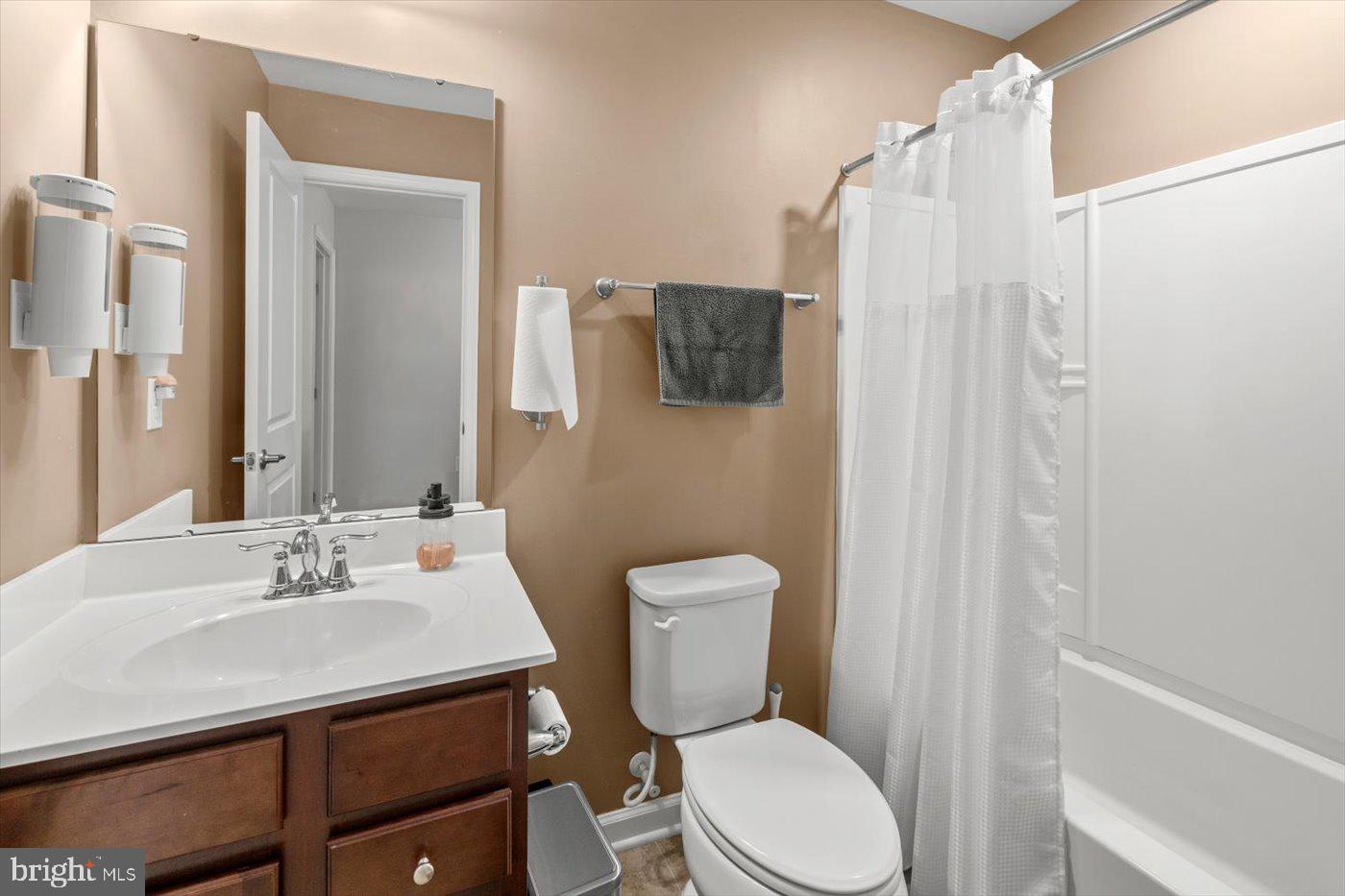 CONISTON MANOR - Residential