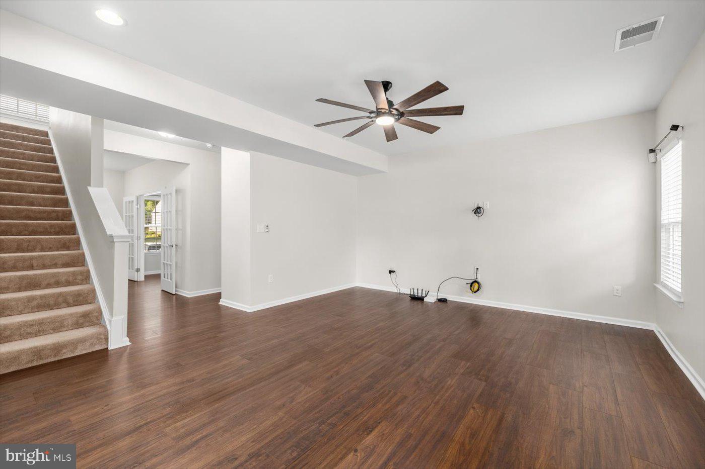 CONISTON MANOR - Residential