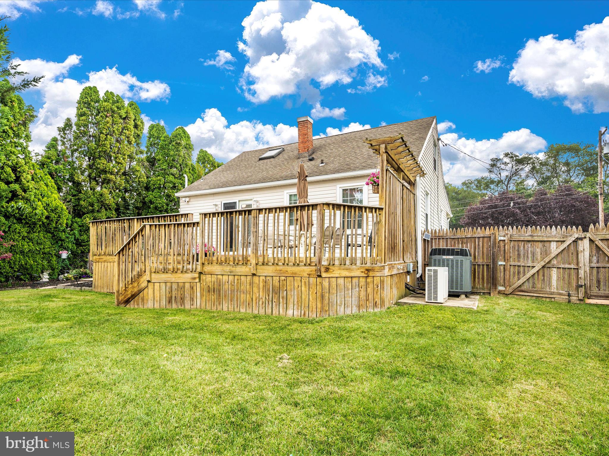 HALFWAY AREA - Residential