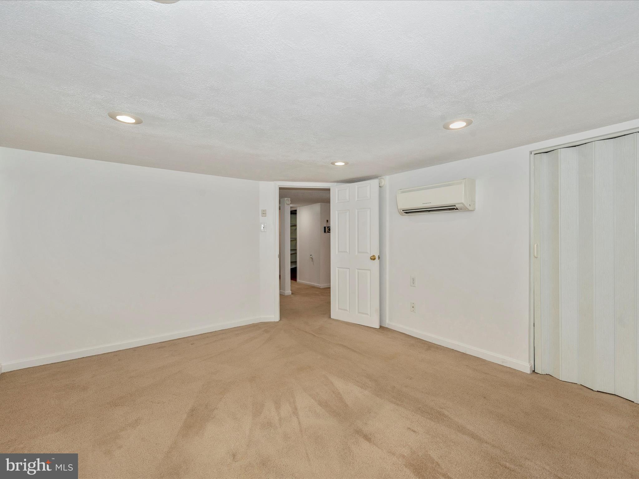 HALFWAY AREA - Residential