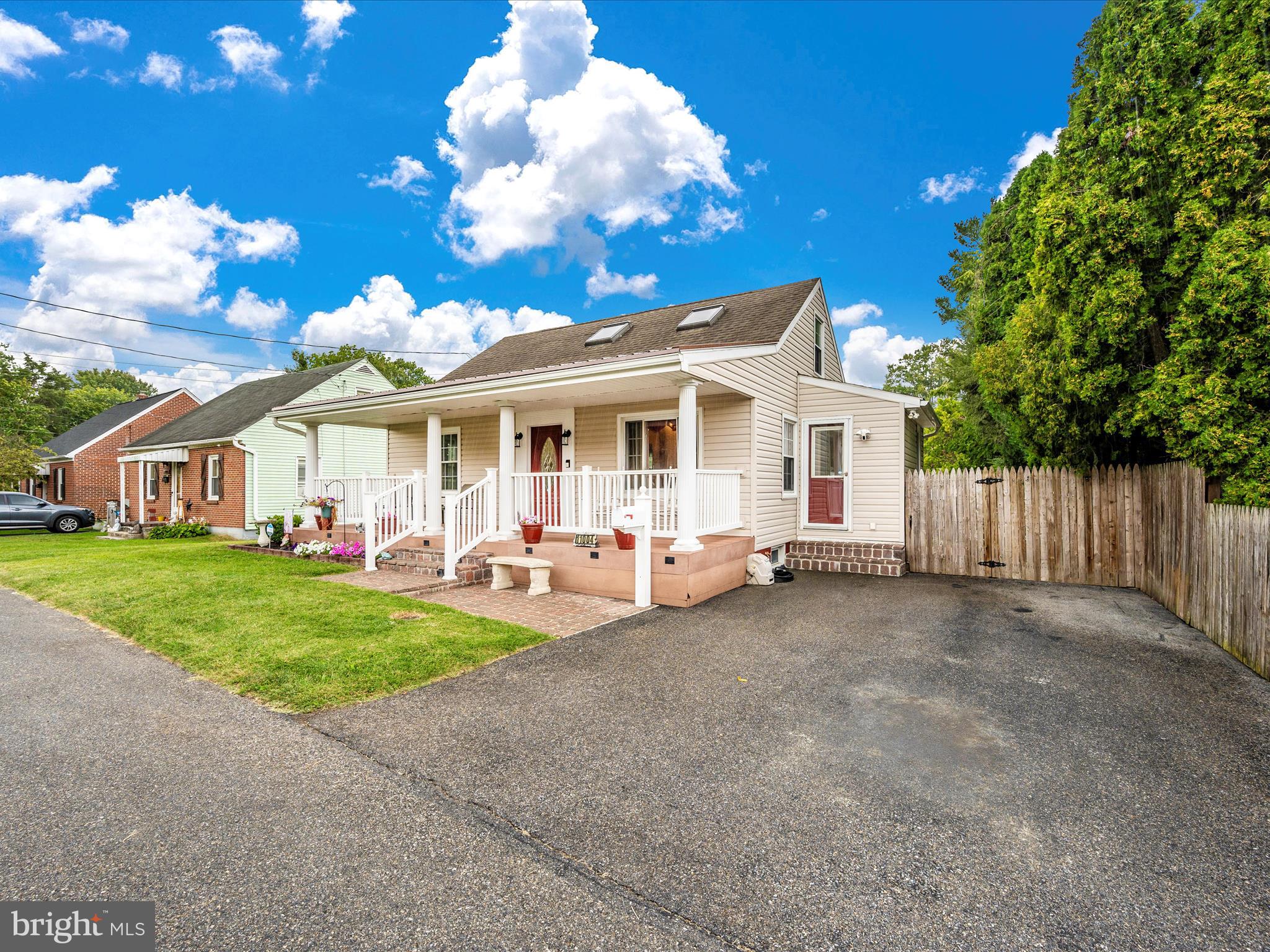 HALFWAY AREA - Residential