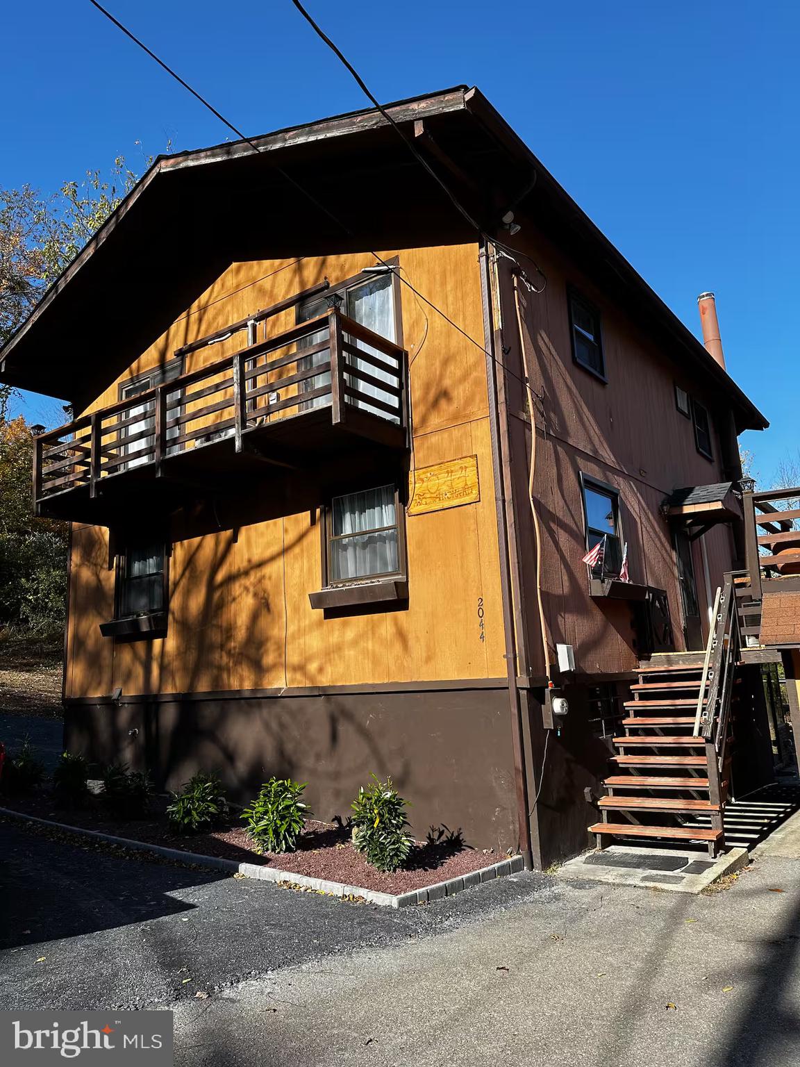 WINONA LAKES - Residential