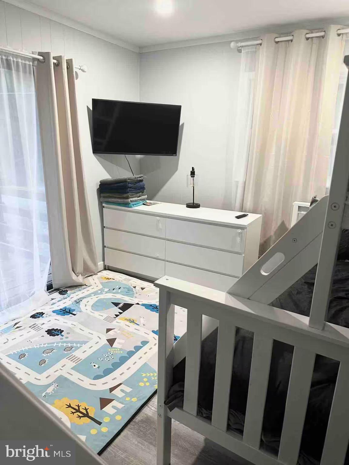 WINONA LAKES - Residential