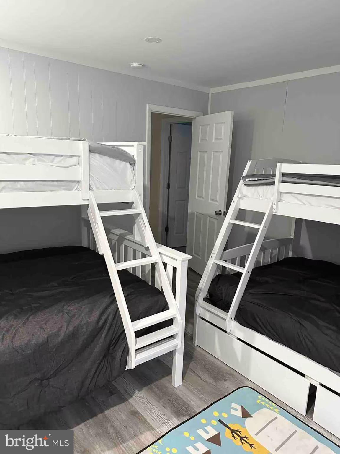 WINONA LAKES - Residential