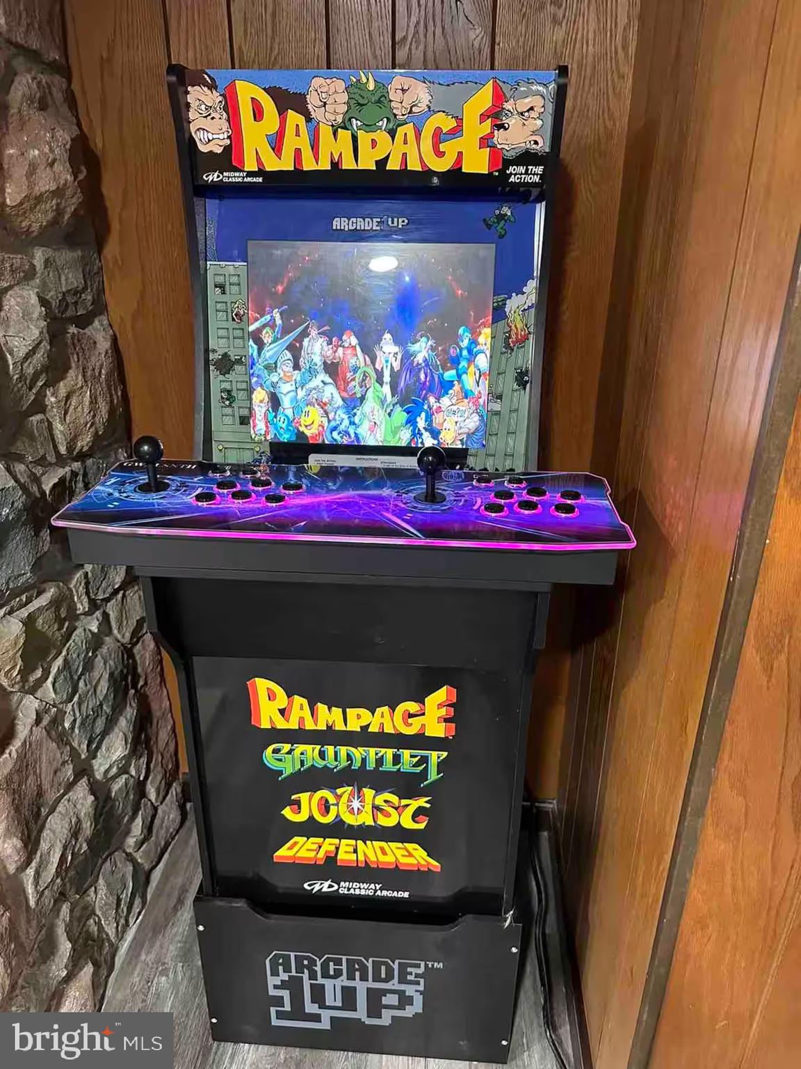 WINONA LAKES - Residential