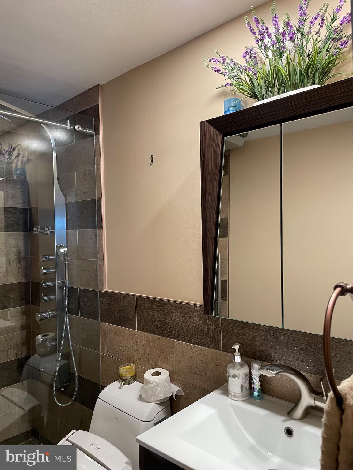 WINONA LAKES - Residential