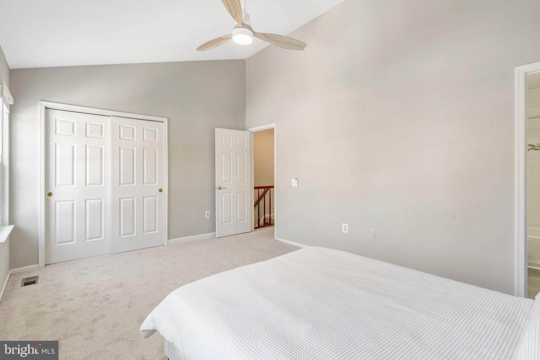 POTOMAC CROSSING - Residential