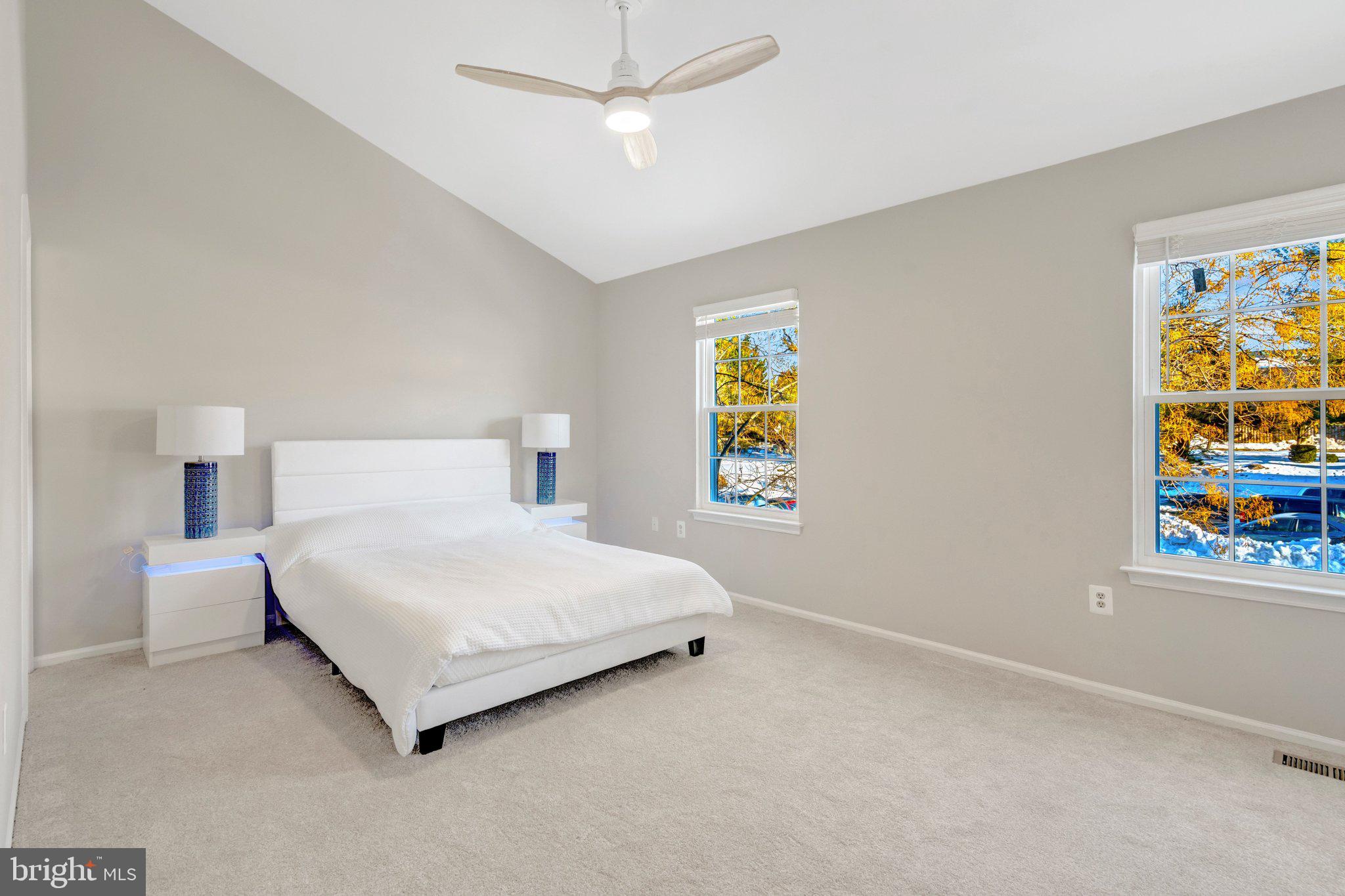 POTOMAC CROSSING - Residential