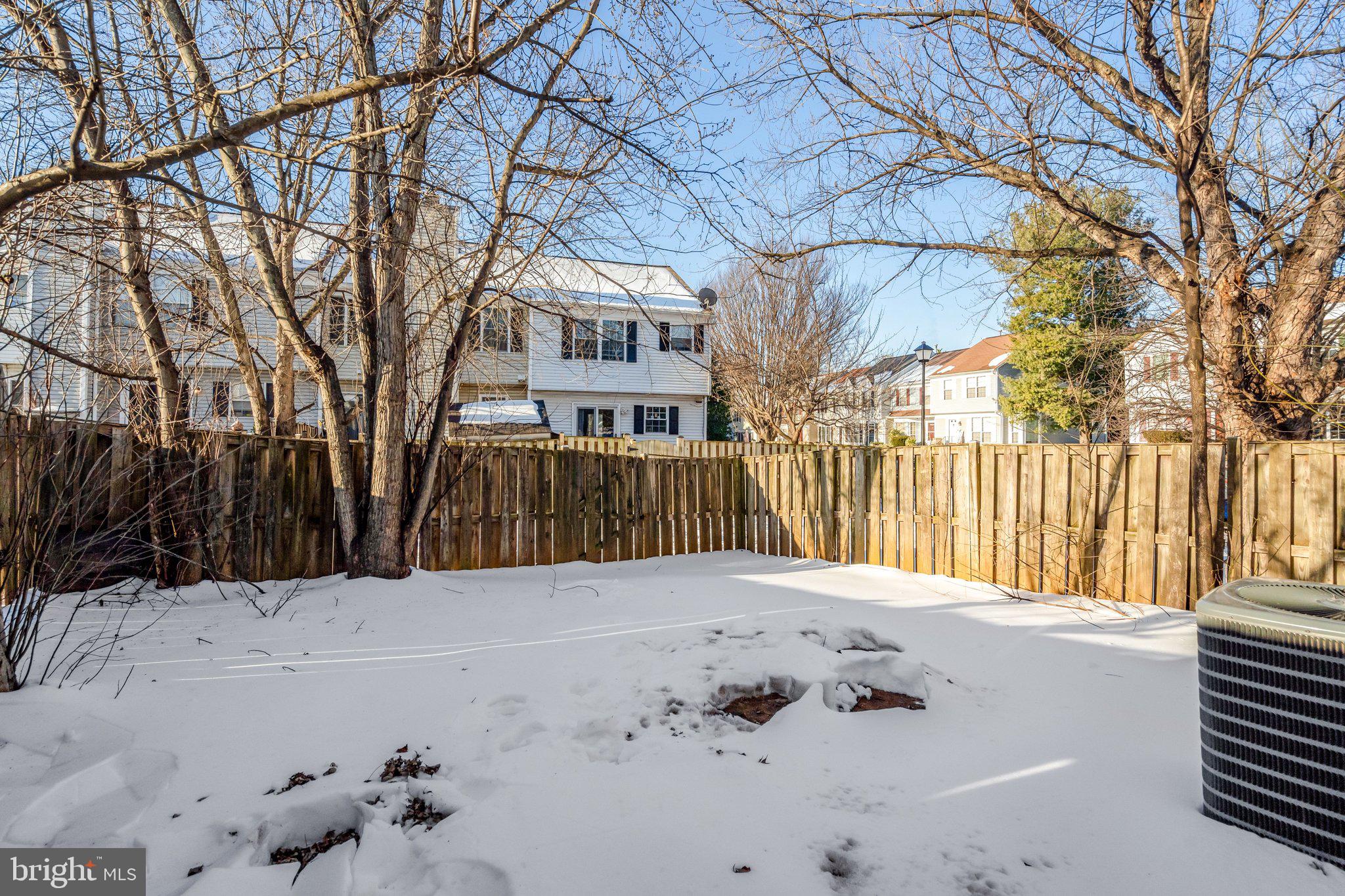 POTOMAC CROSSING - Residential