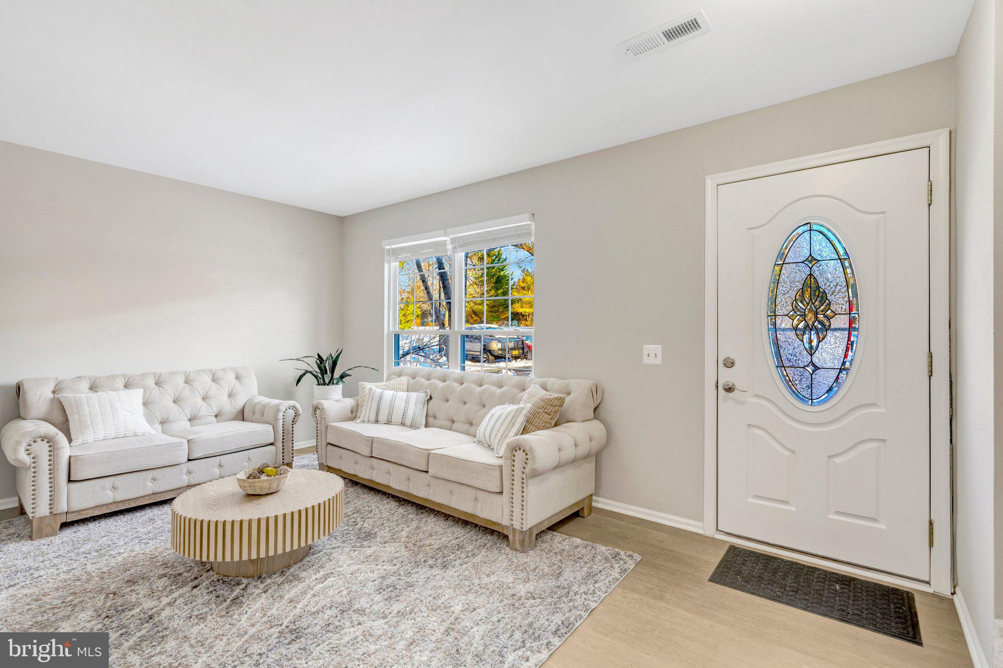 POTOMAC CROSSING - Residential