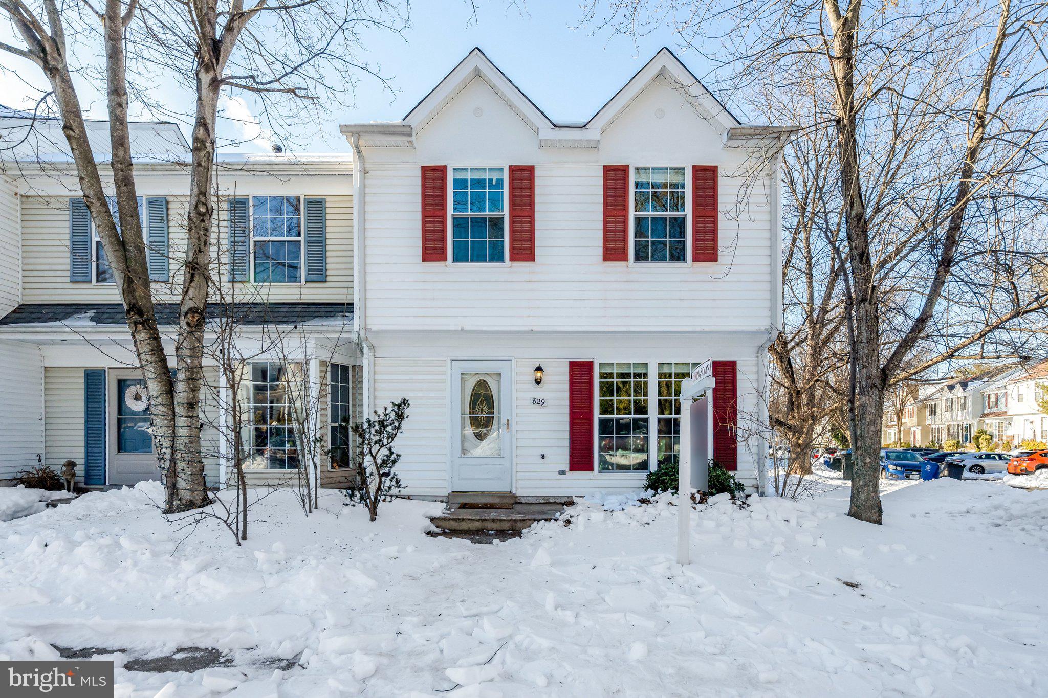 POTOMAC CROSSING - Residential