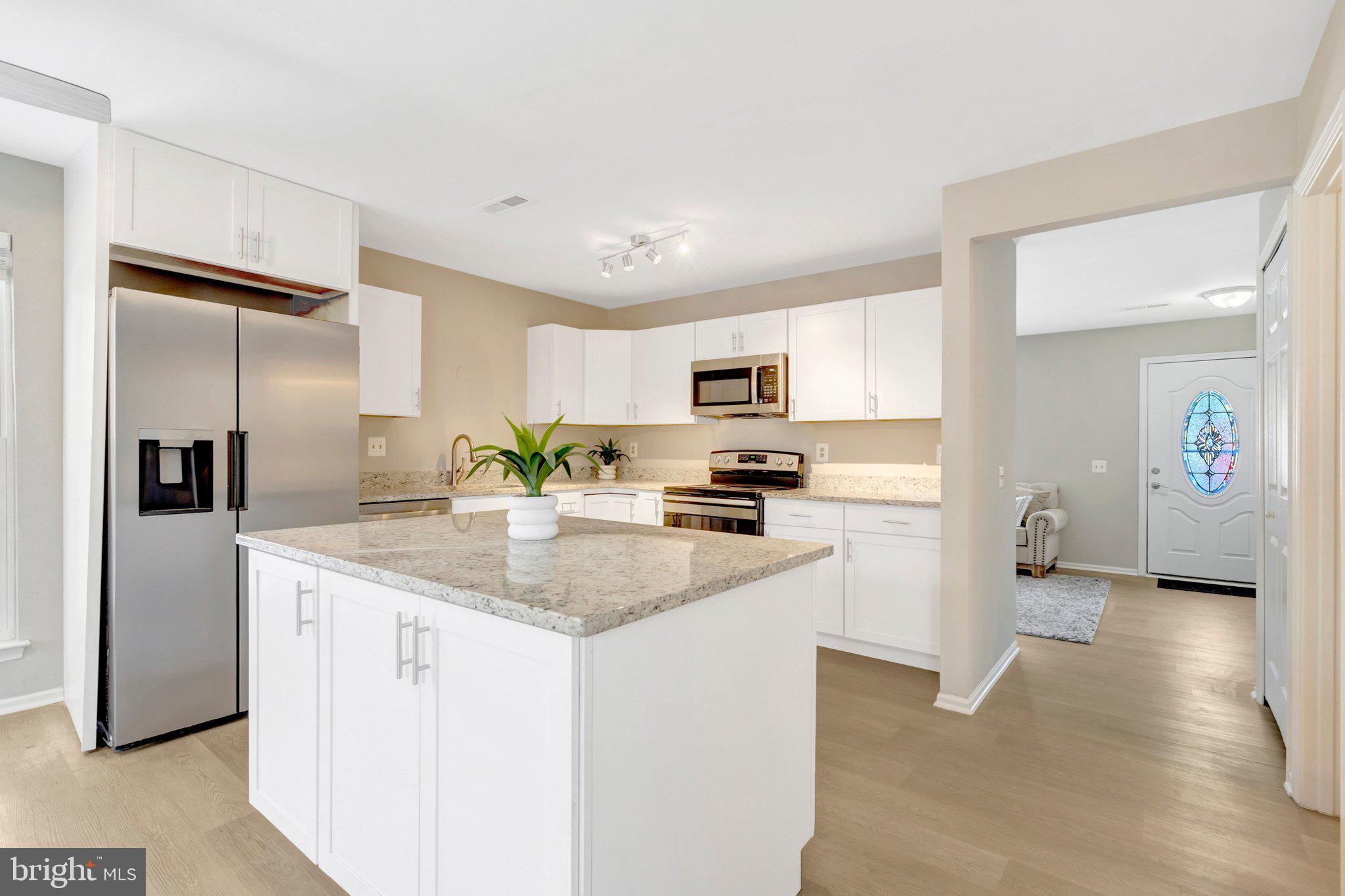 POTOMAC CROSSING - Residential