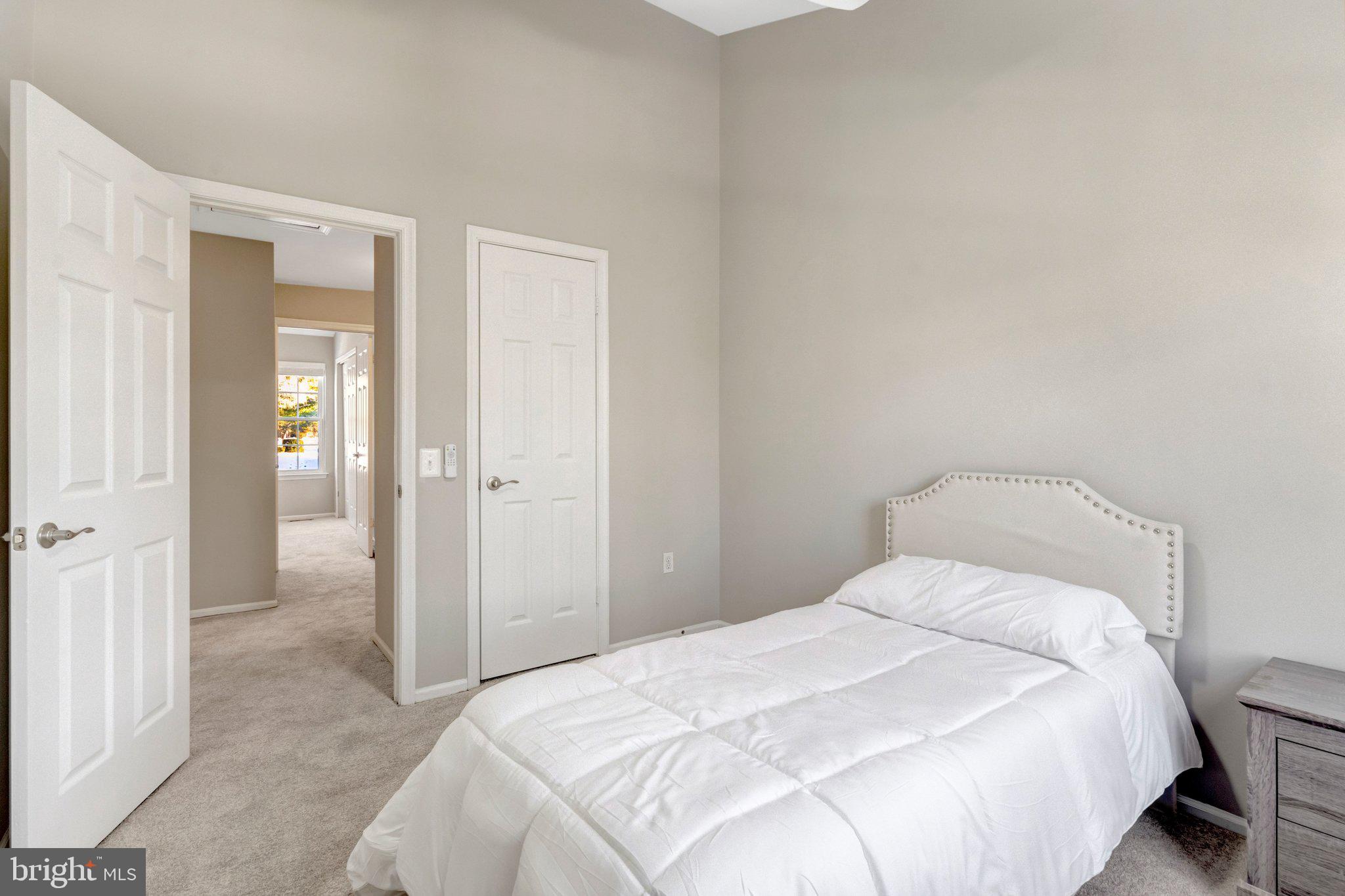 POTOMAC CROSSING - Residential