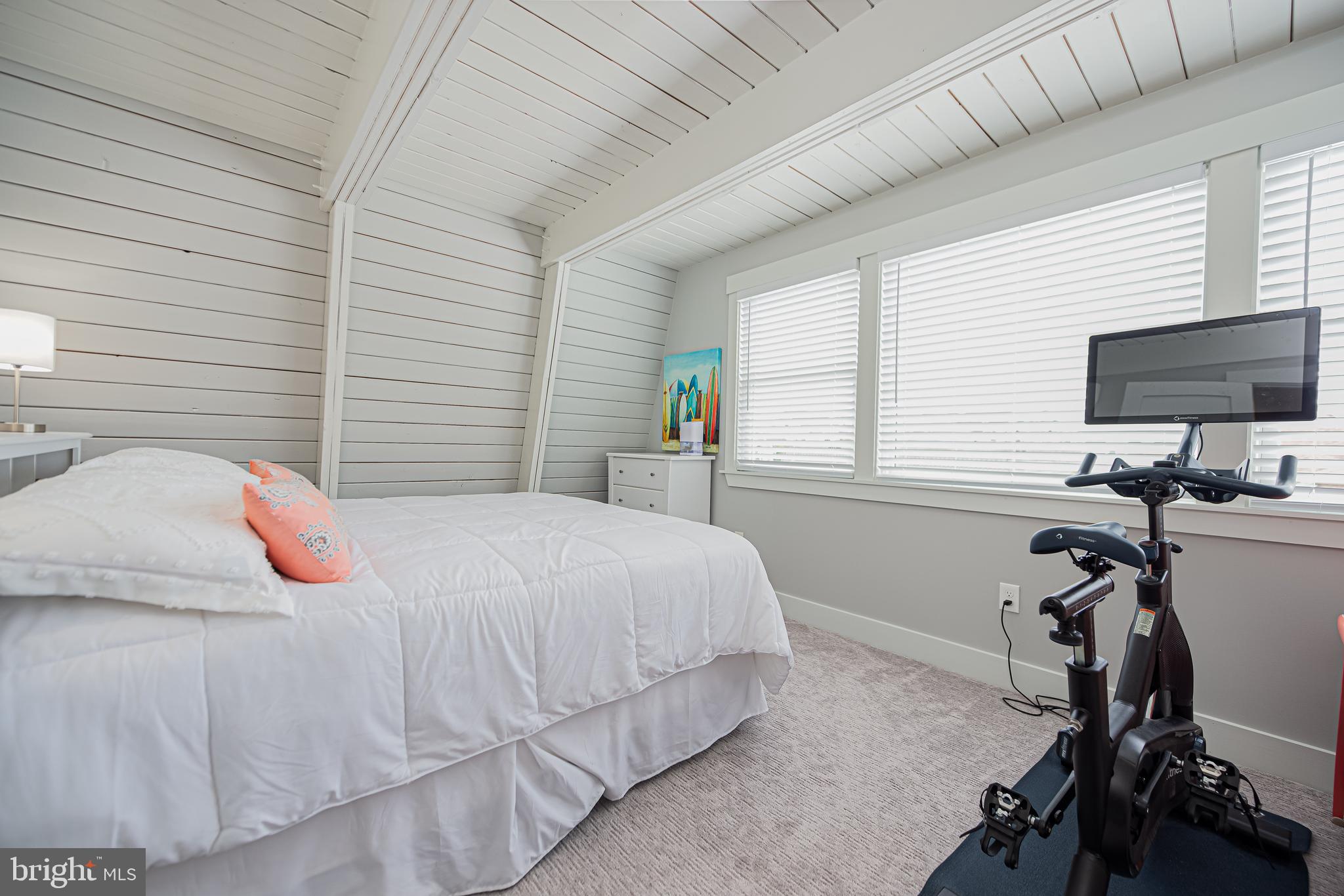 CAINE KEYS II EXT - Residential