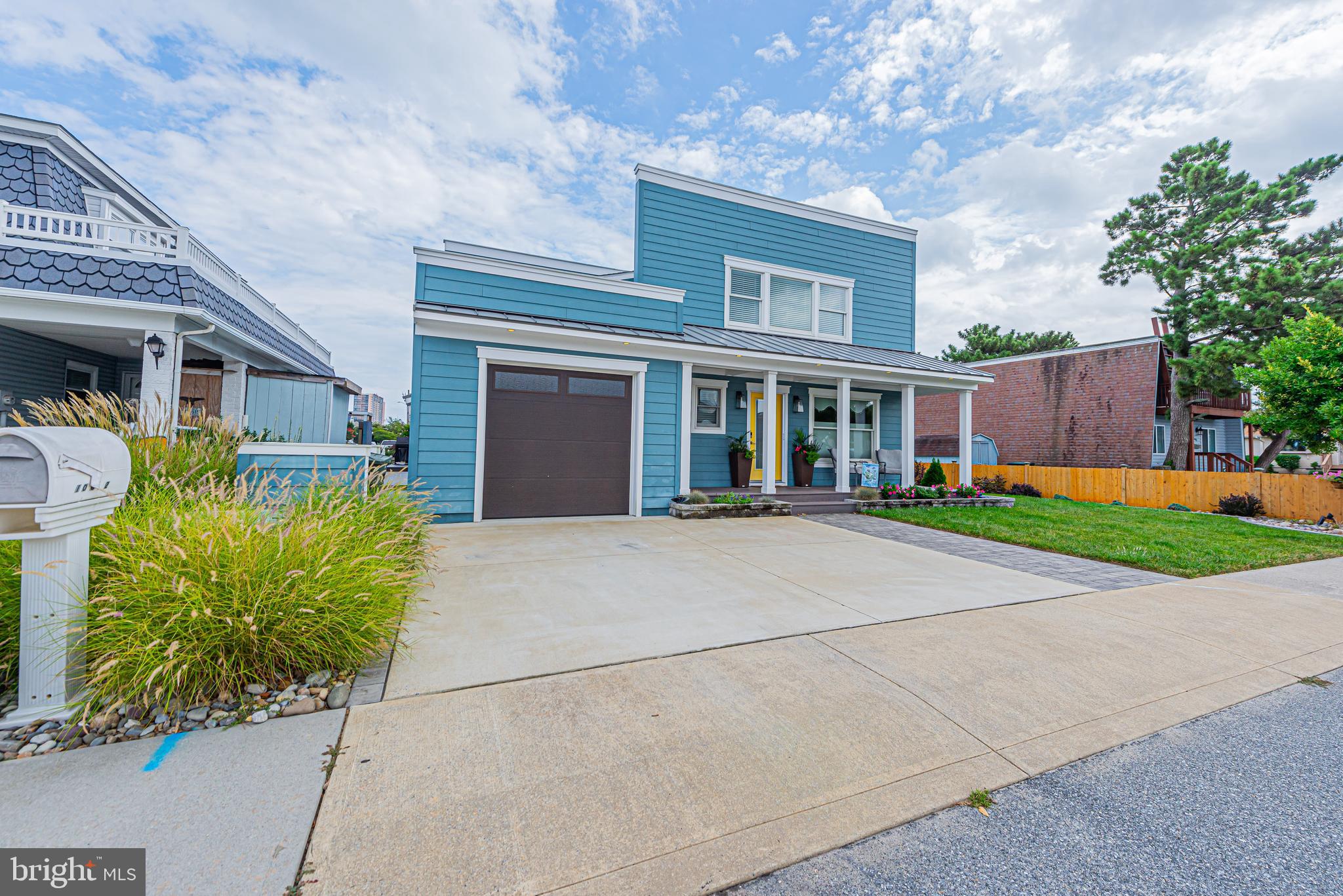 CAINE KEYS II EXT - Residential