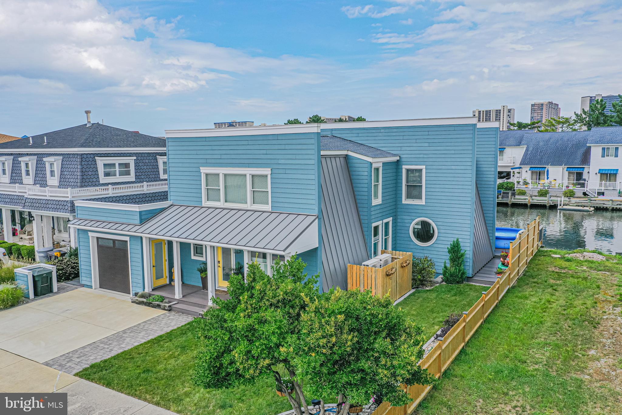 CAINE KEYS II EXT - Residential