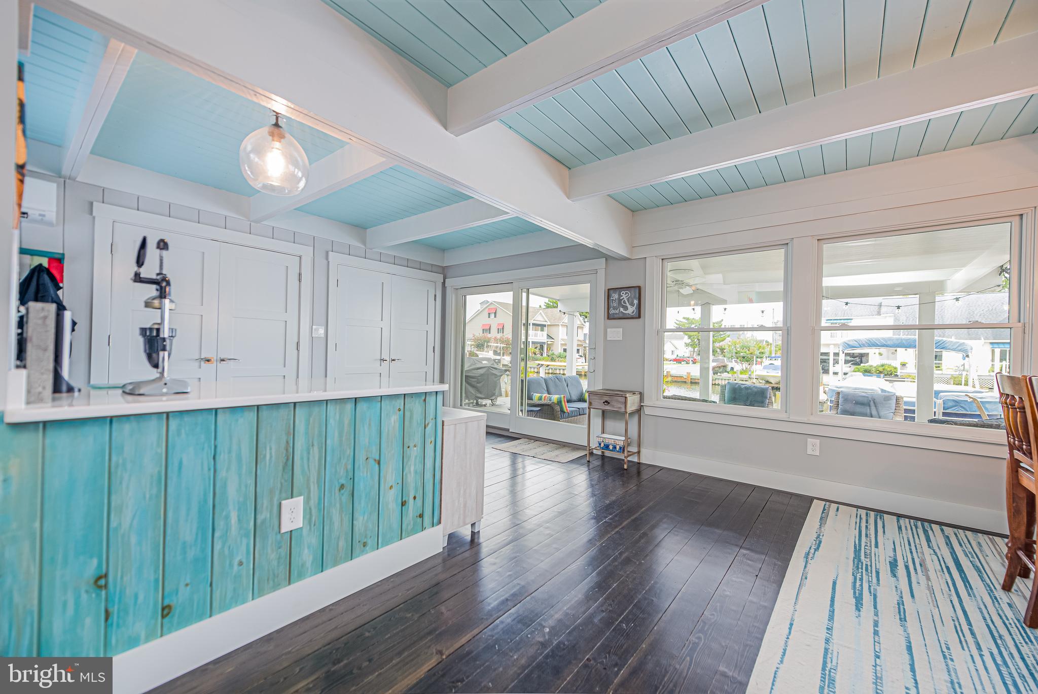 CAINE KEYS II EXT - Residential